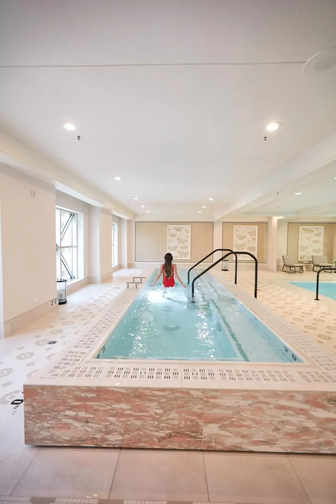 Swimming Pool in Four Seasons Chicago