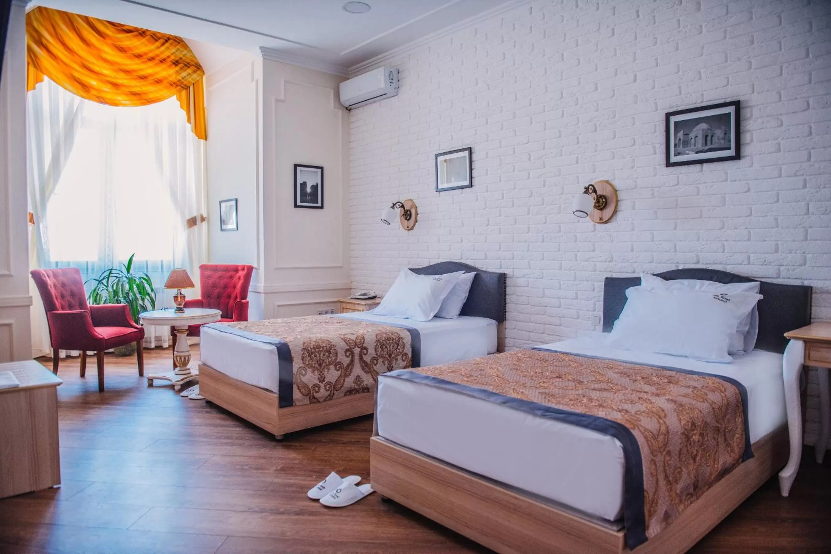 Photo of the whole room, Bed in Silk Road Kokand Hotel