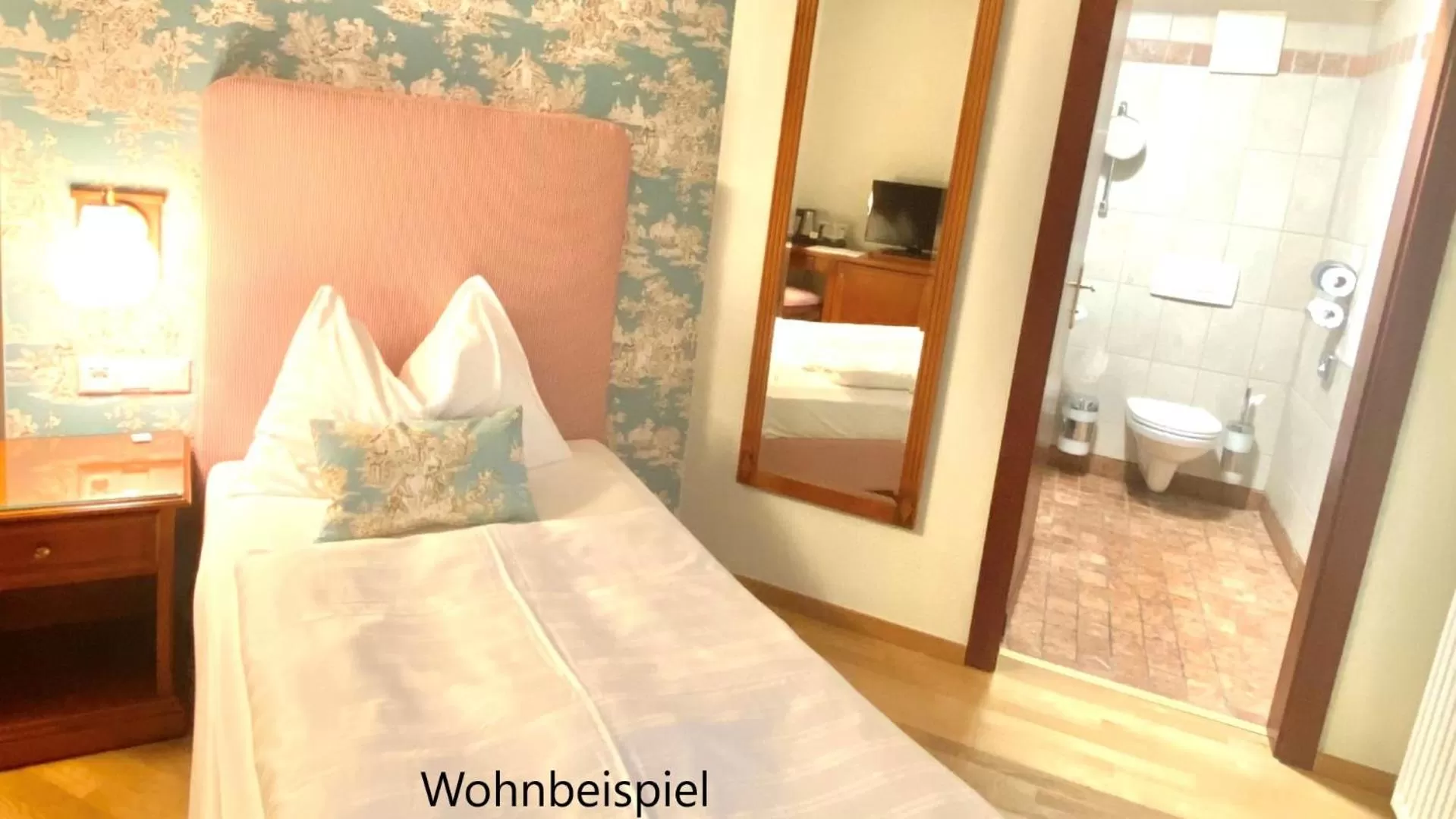 Photo of the whole room, Bed in Hotel Goldener Ochs