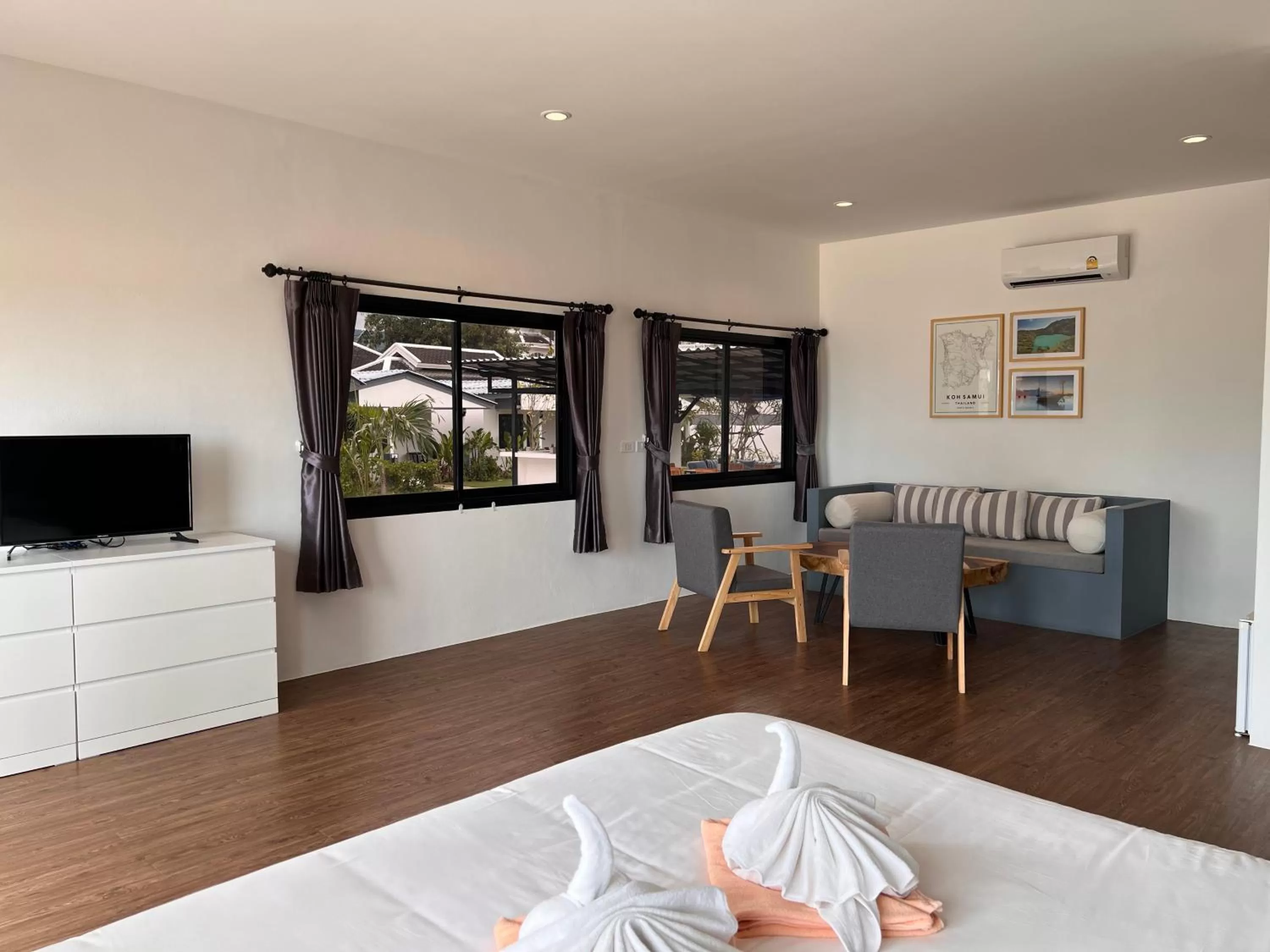 TV and multimedia, Bed in Pearl of Samui Resort