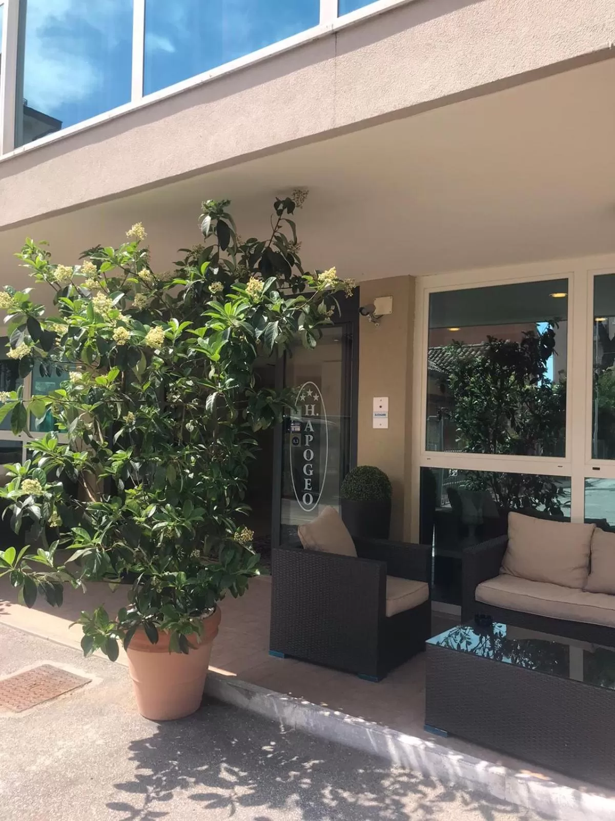 Facade/entrance in Hotel Apogeo - Breakfast Experience