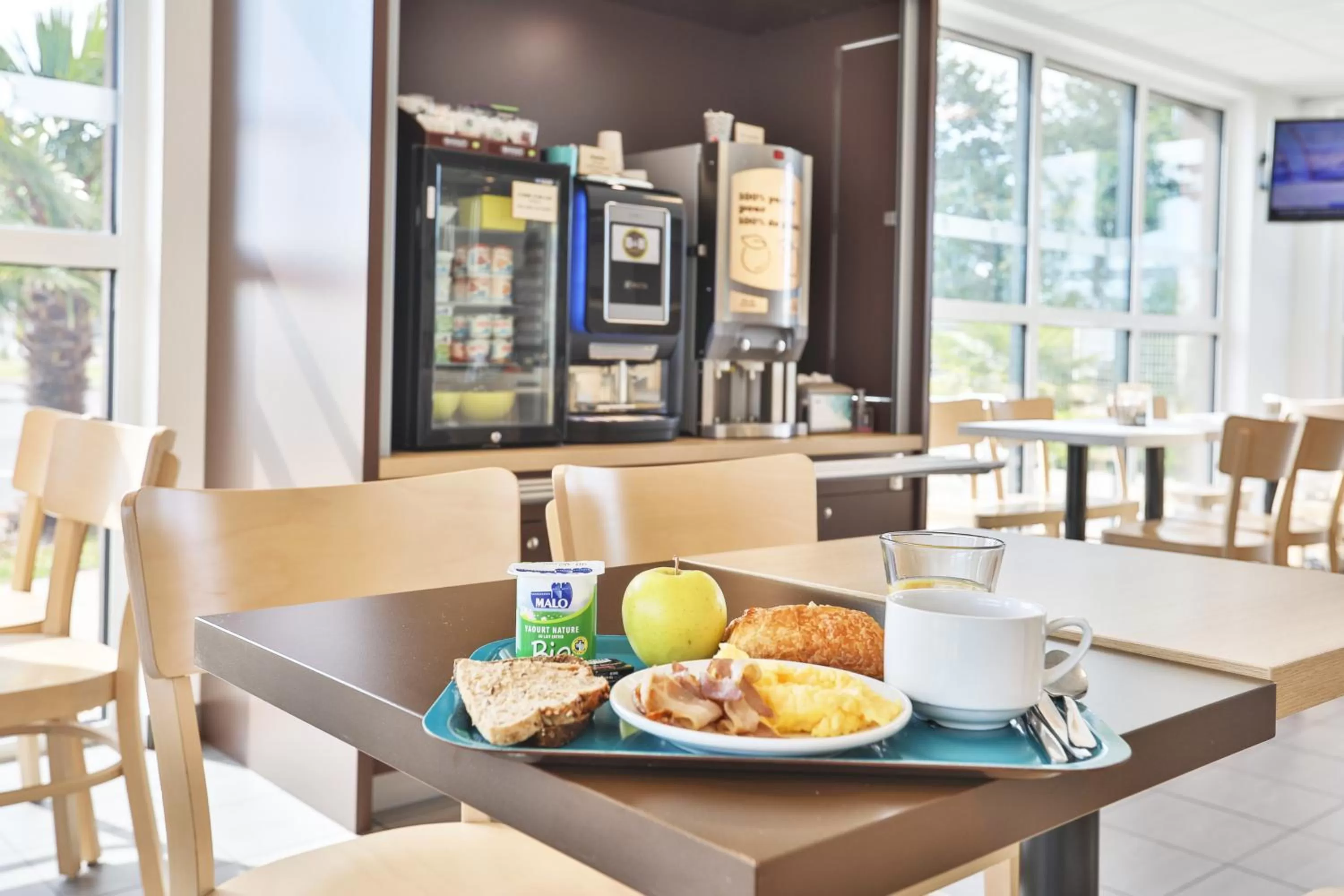 Buffet breakfast in B&B HOTEL La Roche-sur-Yon