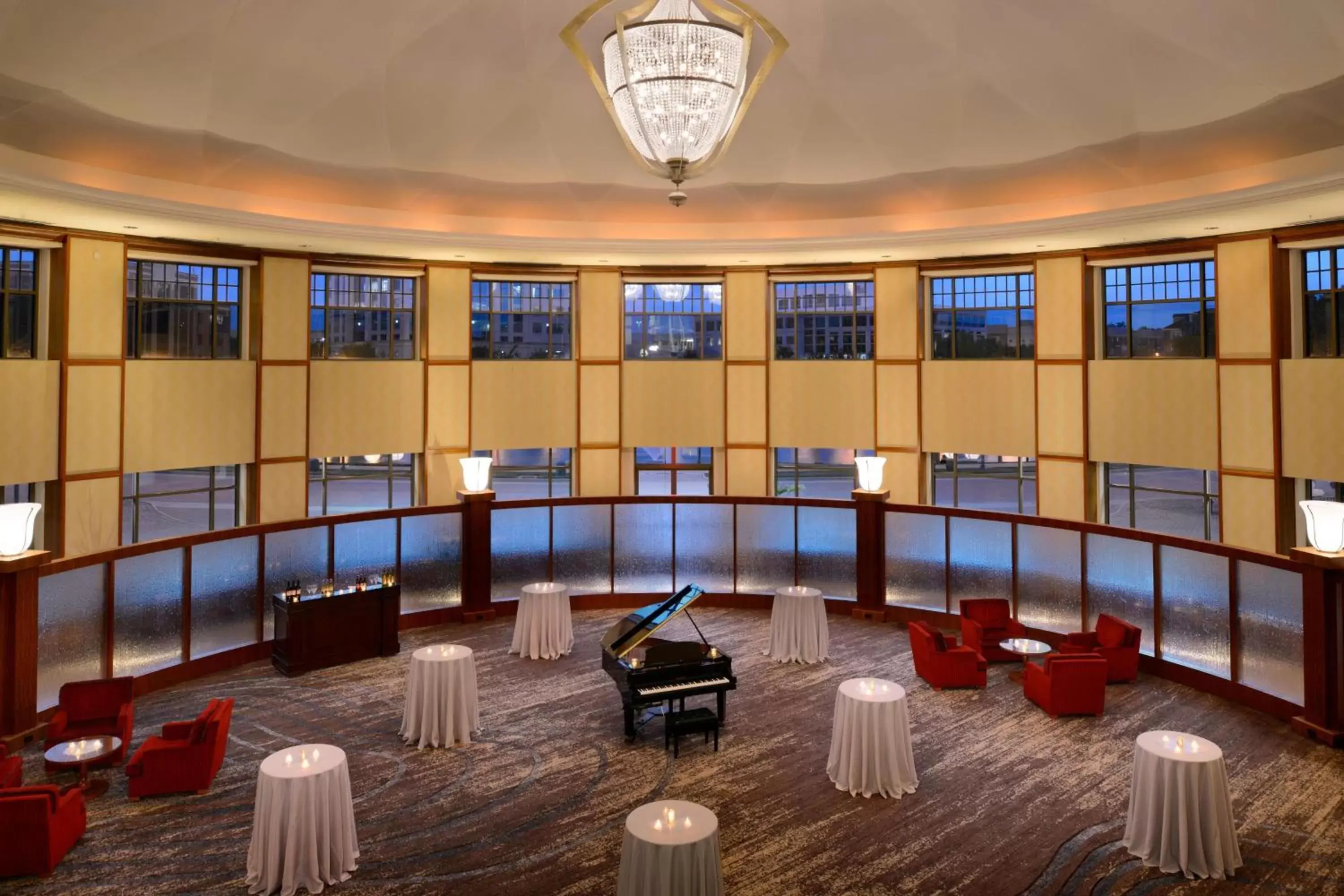 Lobby or reception in Newport News Marriott at City Center