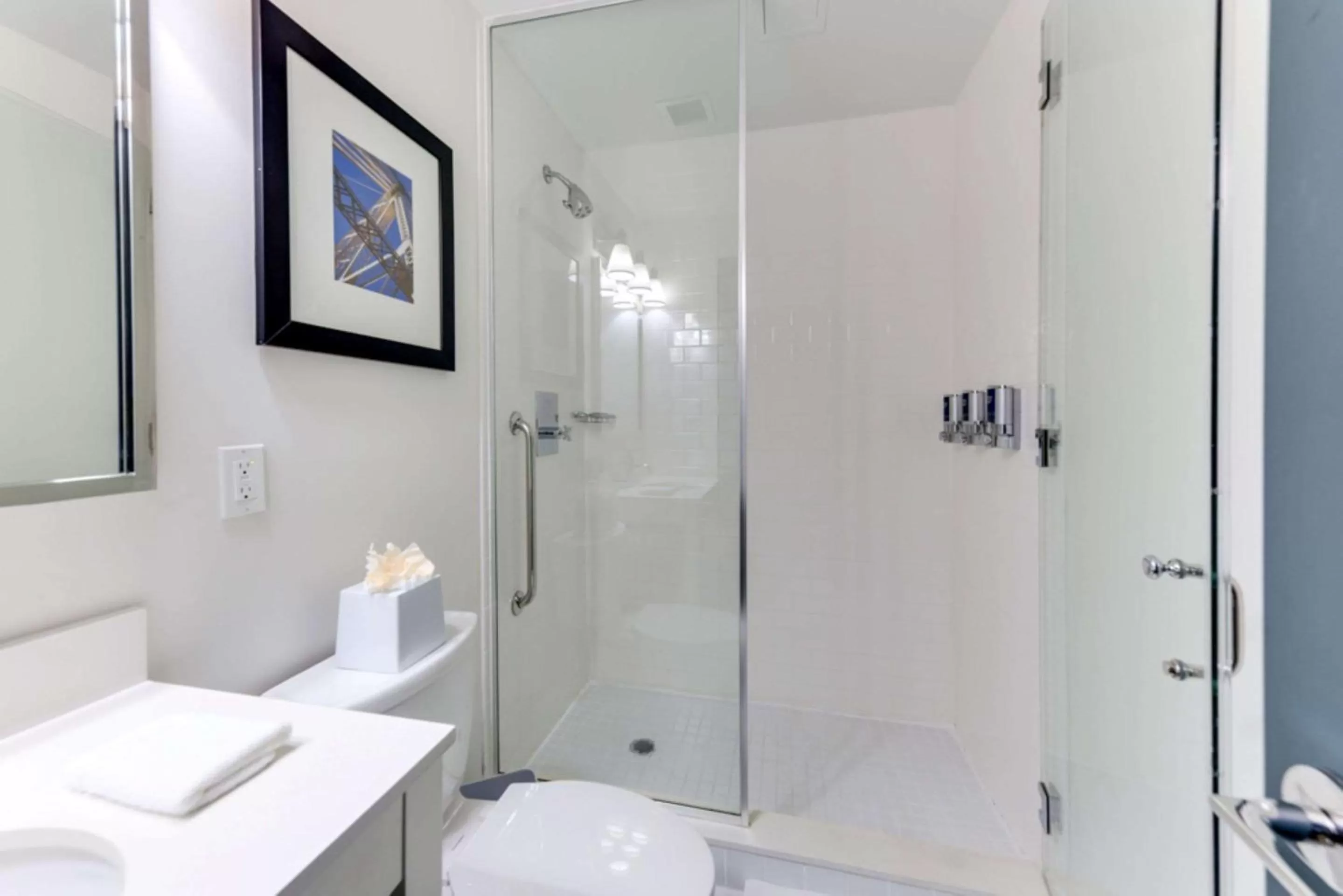 Shower in Vista LIC Hotel, Premier Collection by Best Western