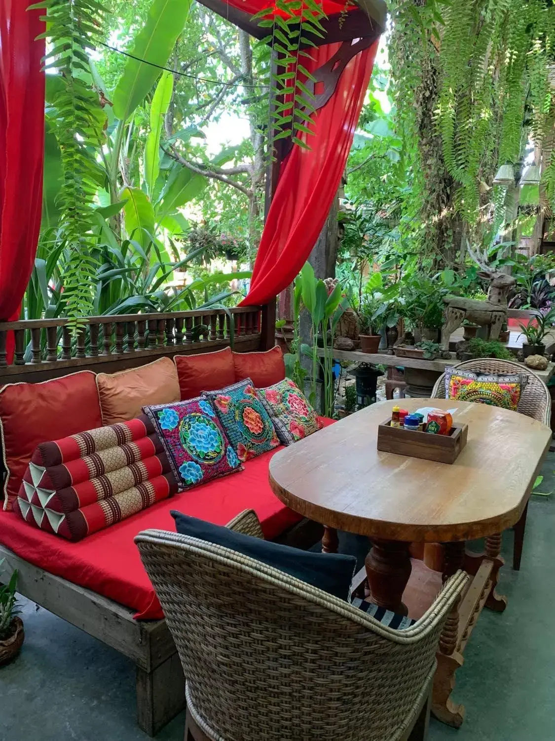 Dining area in Hongkhao Village