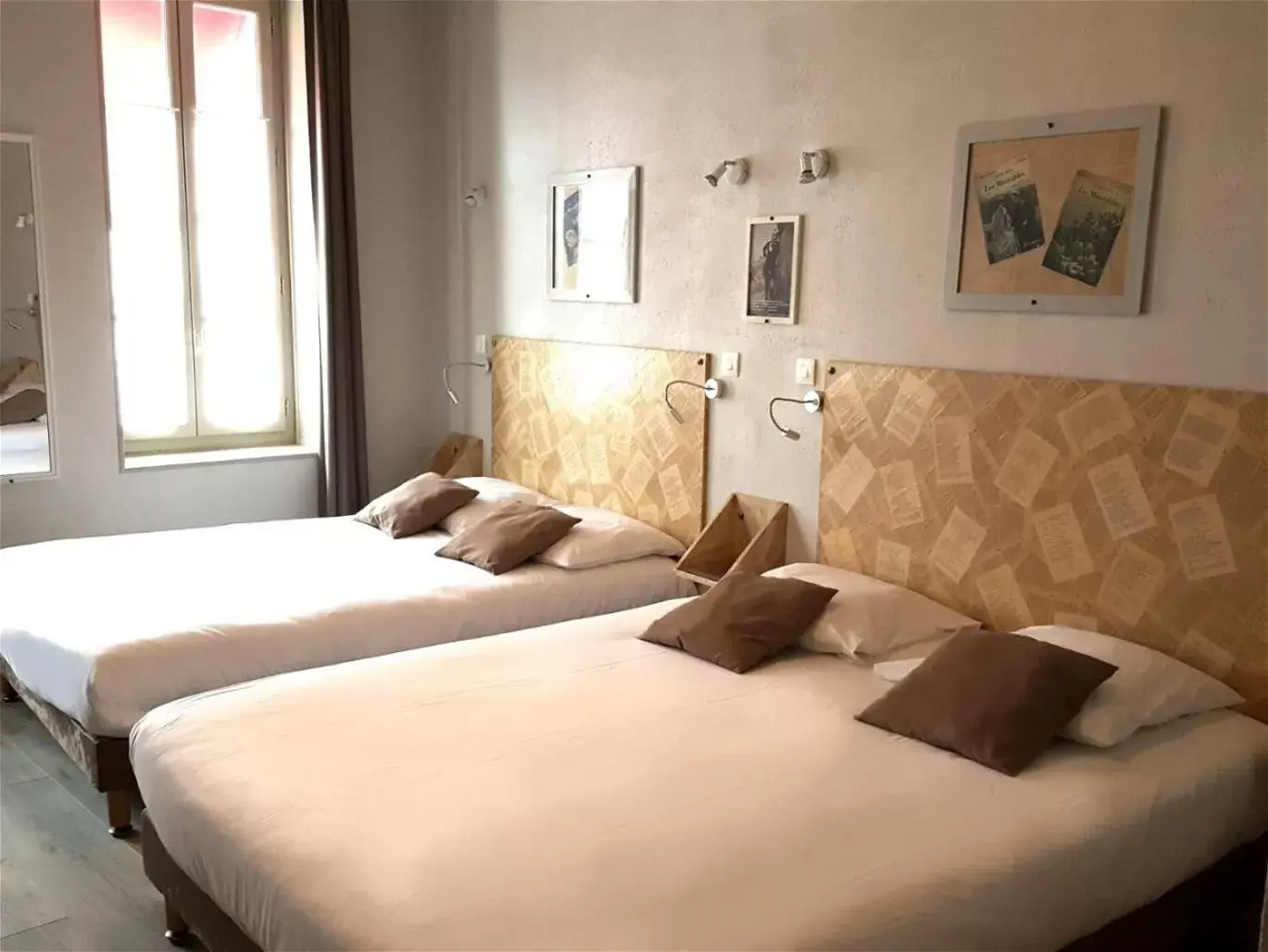 Quadruple Room - Victor Hugo in Hôtel Mille et une Feuilles Quadruple Room - Victor Hugo in Hôtel Mille et une Feuilles