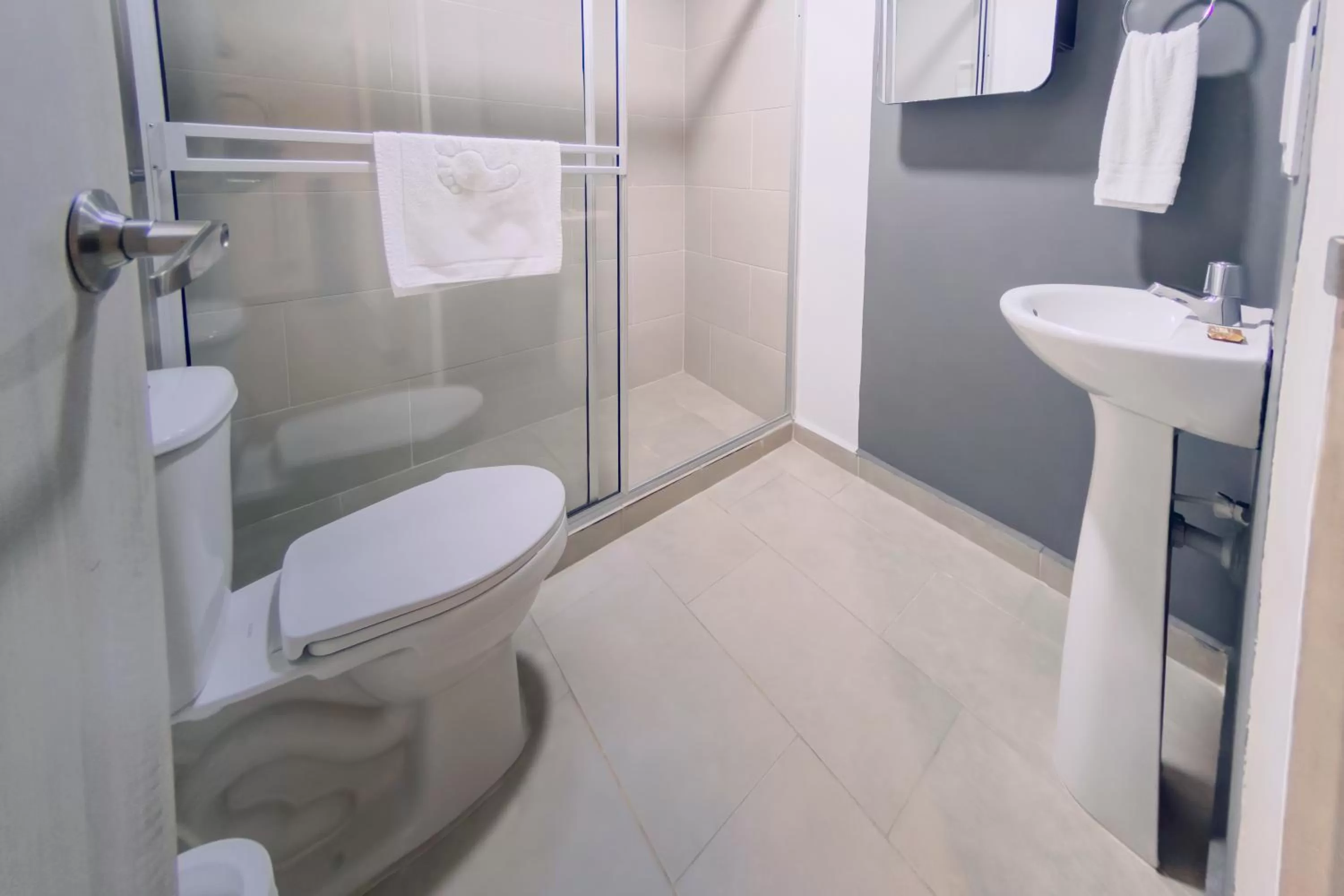 Shower in Ventiuna Hotel y Coliving