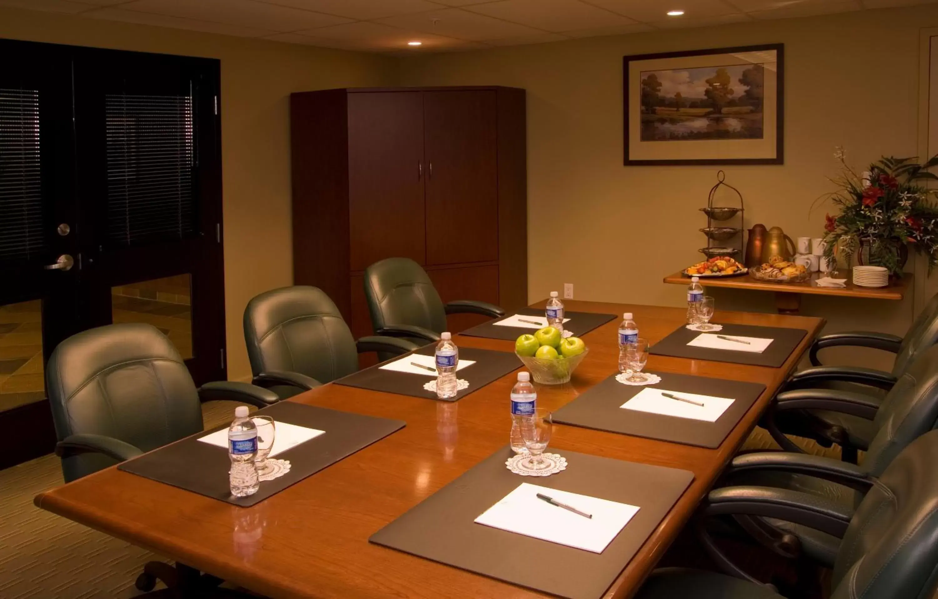 Meeting/conference room in Clearwater Suite Hotel