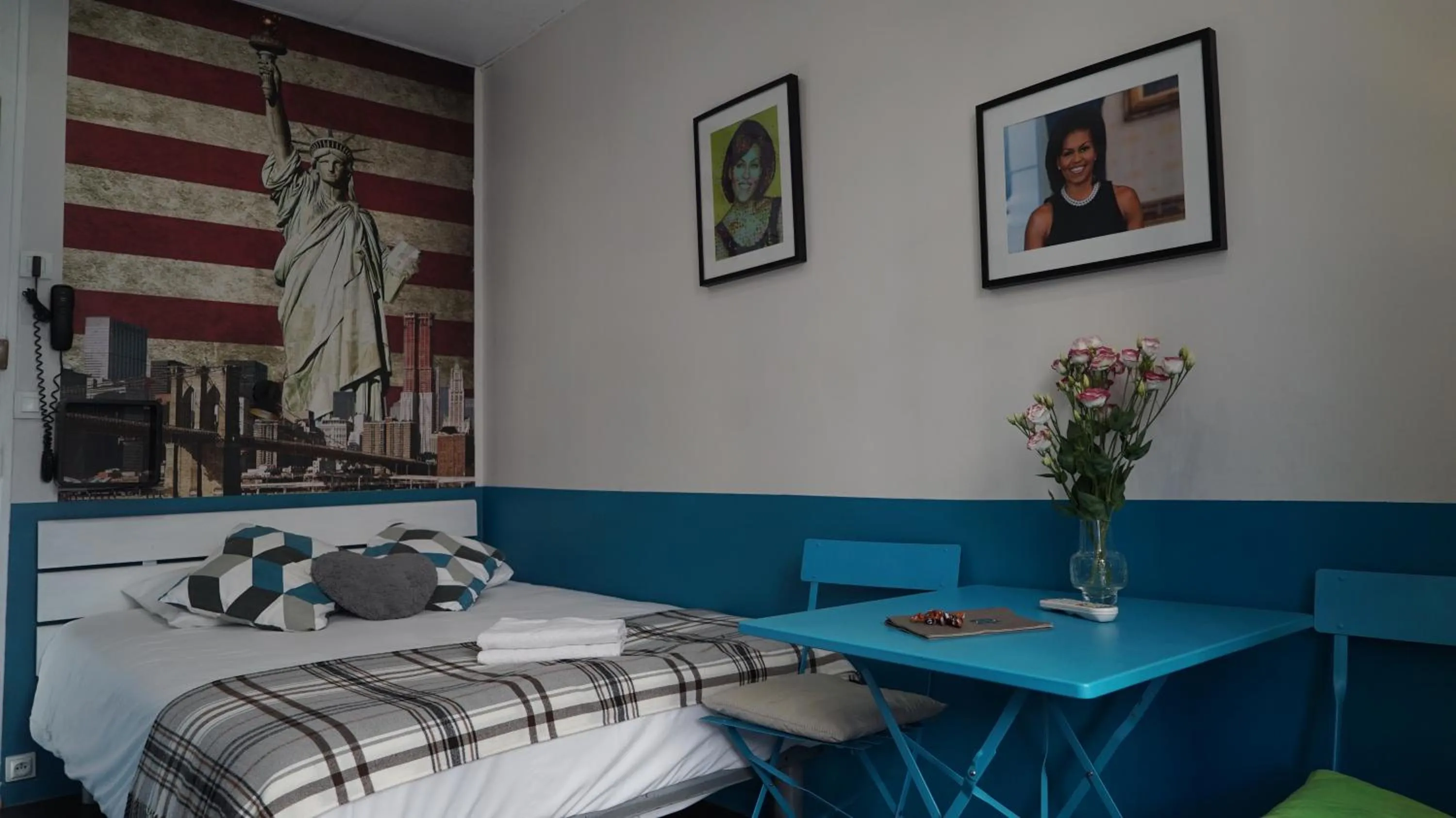 Bedroom, Bed in Hotel des Dames