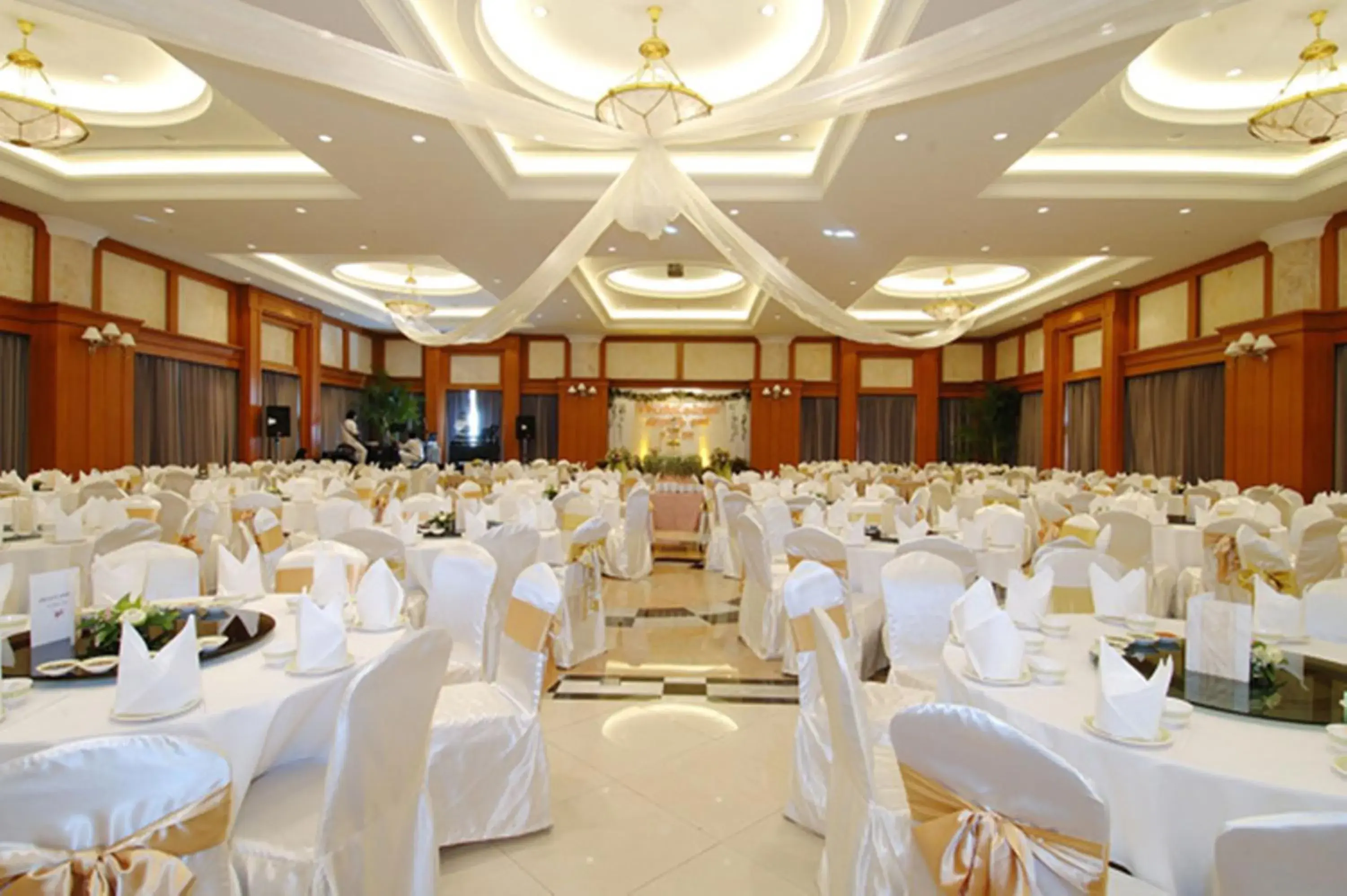 Banquet/Function facilities, Banquet Facilities in Long Beach Garden Hotel & Pavilions