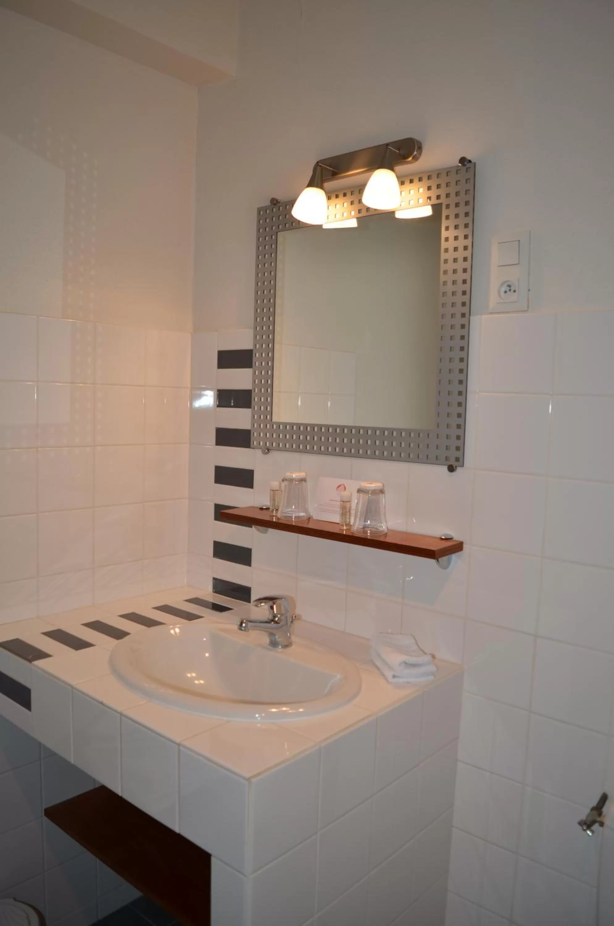 Bathroom in Hotel Le Toeno