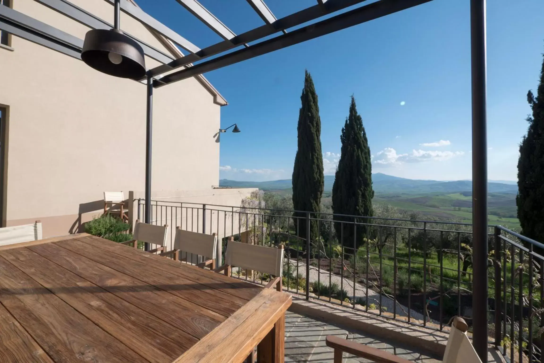 Patio, Mountain View in A440 in Tuscany