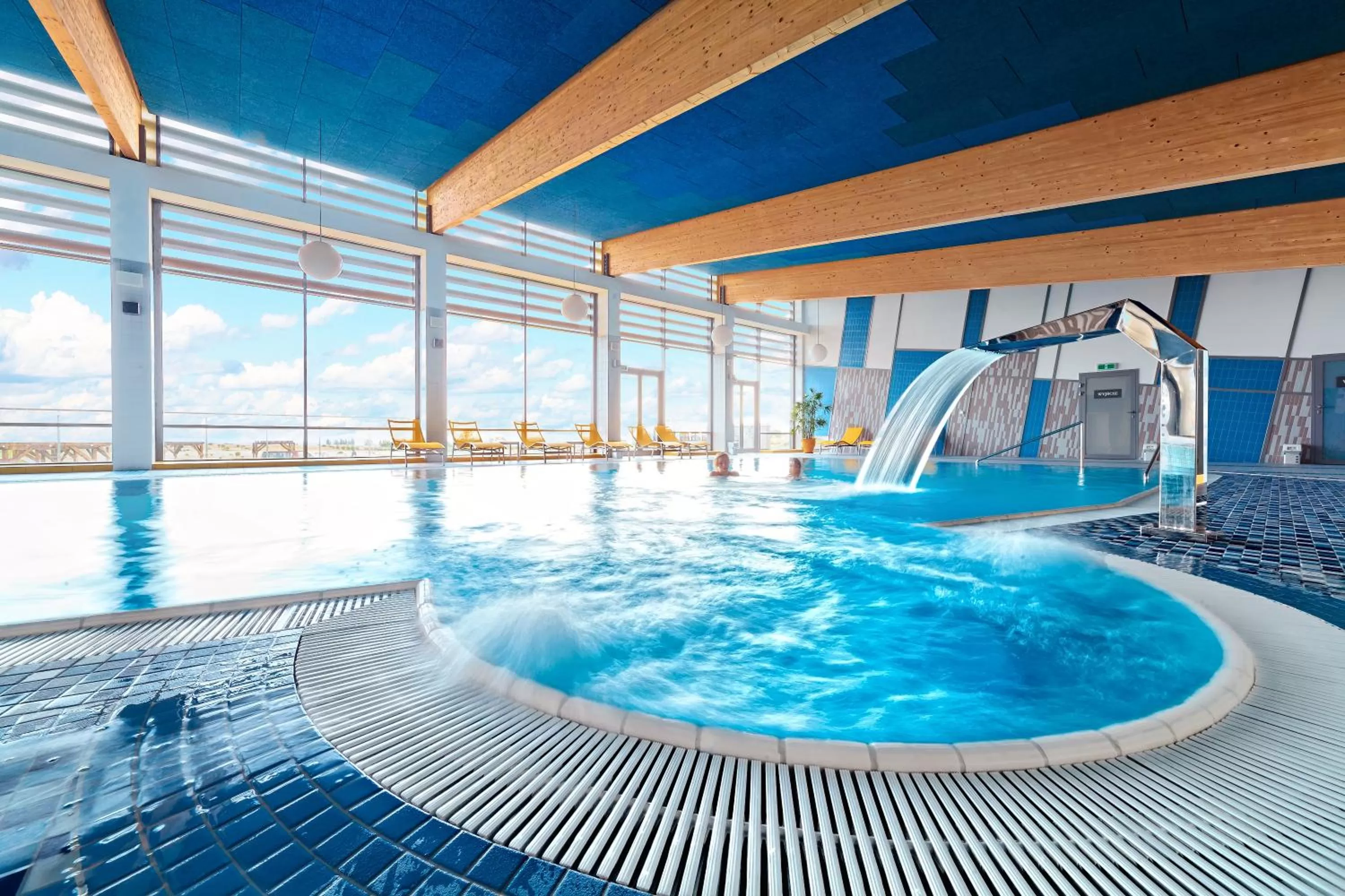 Swimming pool in Słoneczny Zdrój Medical Spa & Wellness