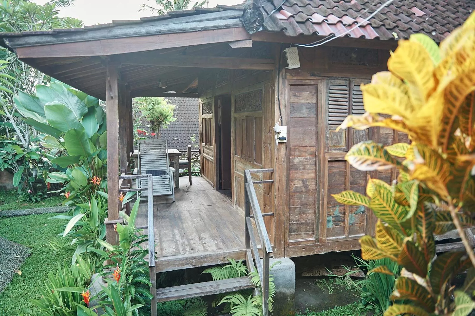 Property building in Lembah Sentosa