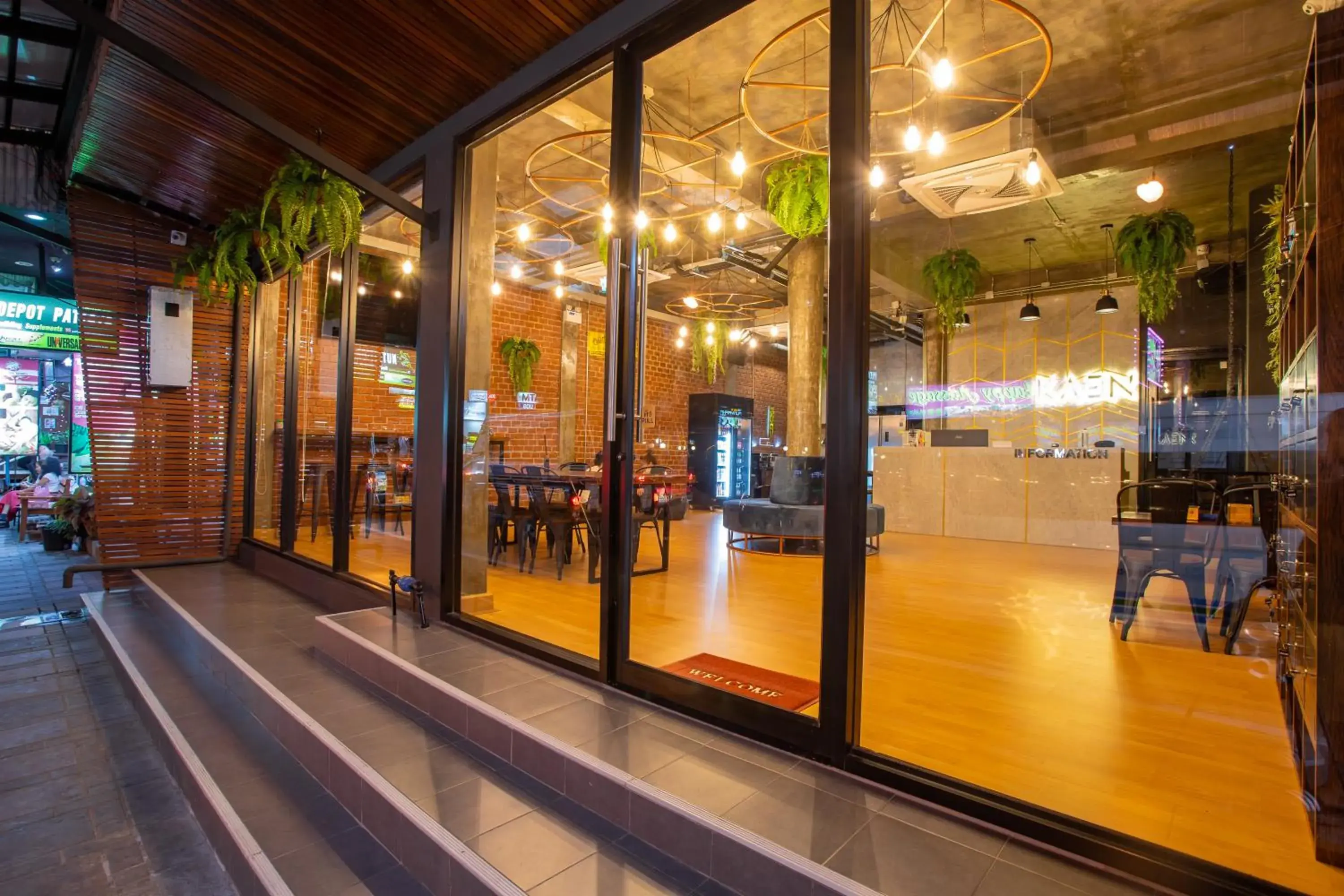 Facade/entrance in Kaen Hostel Facade/entrance in Kaen Hostel