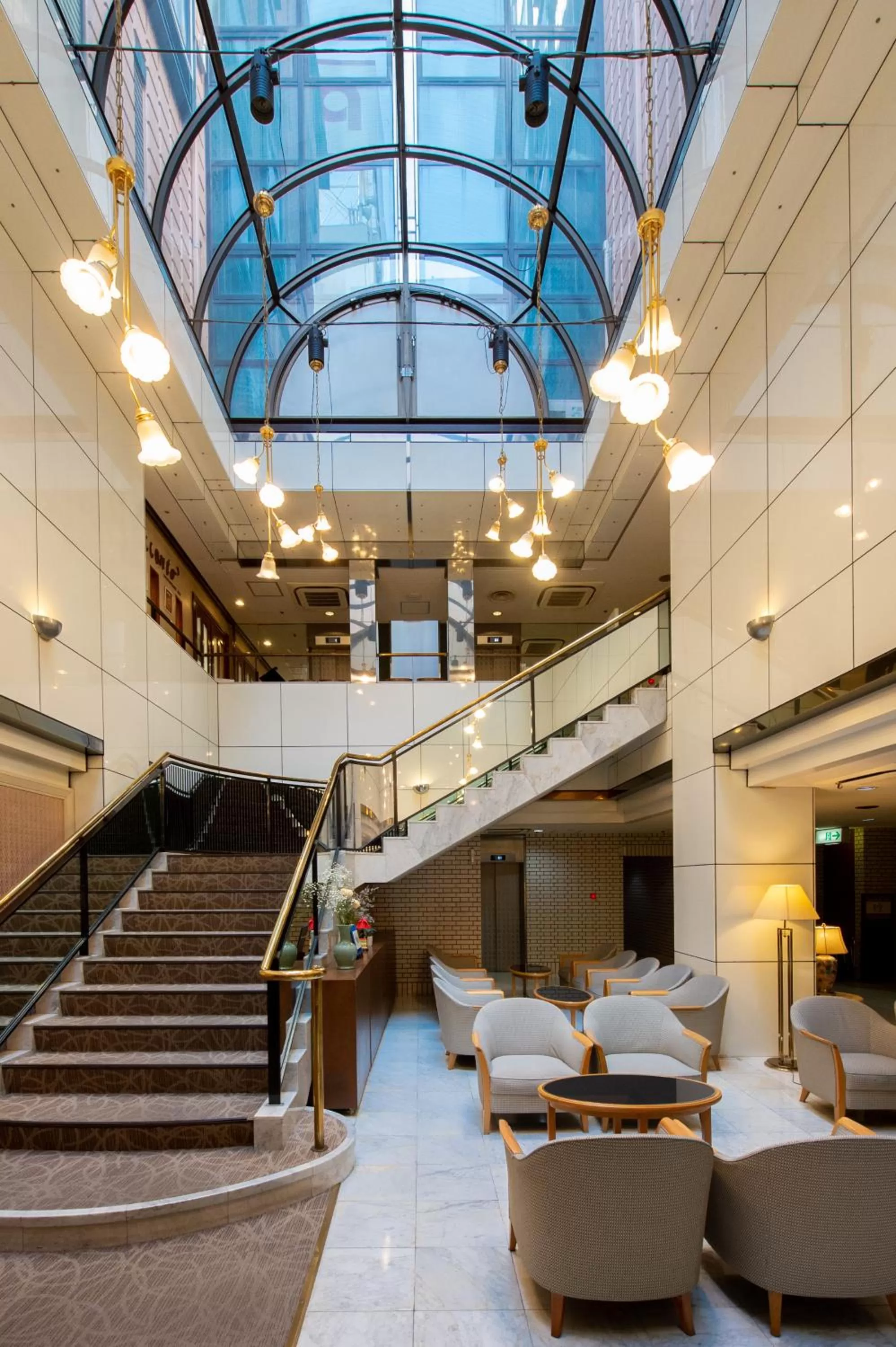 Lobby or reception in Belmont Hotel