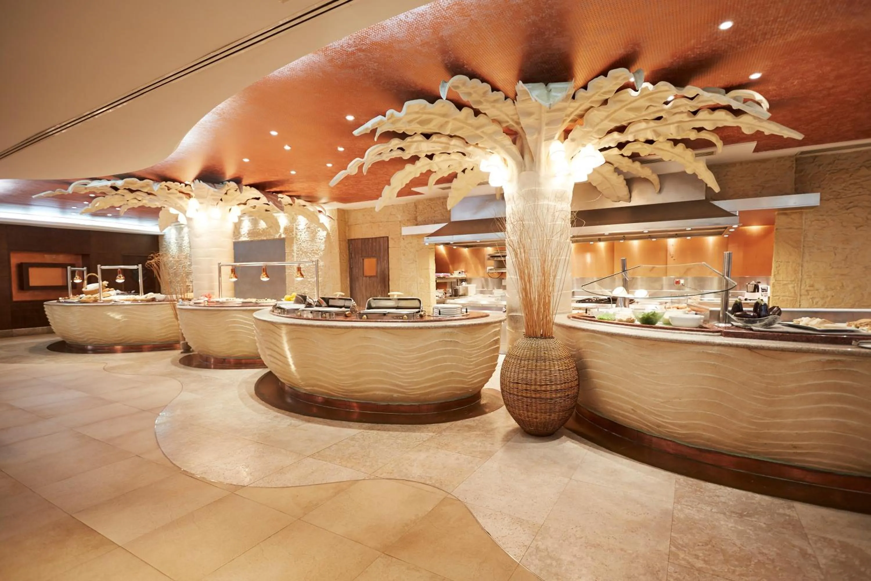 Restaurant/places to eat in Insotel Fenicia Prestige Suites & Spa