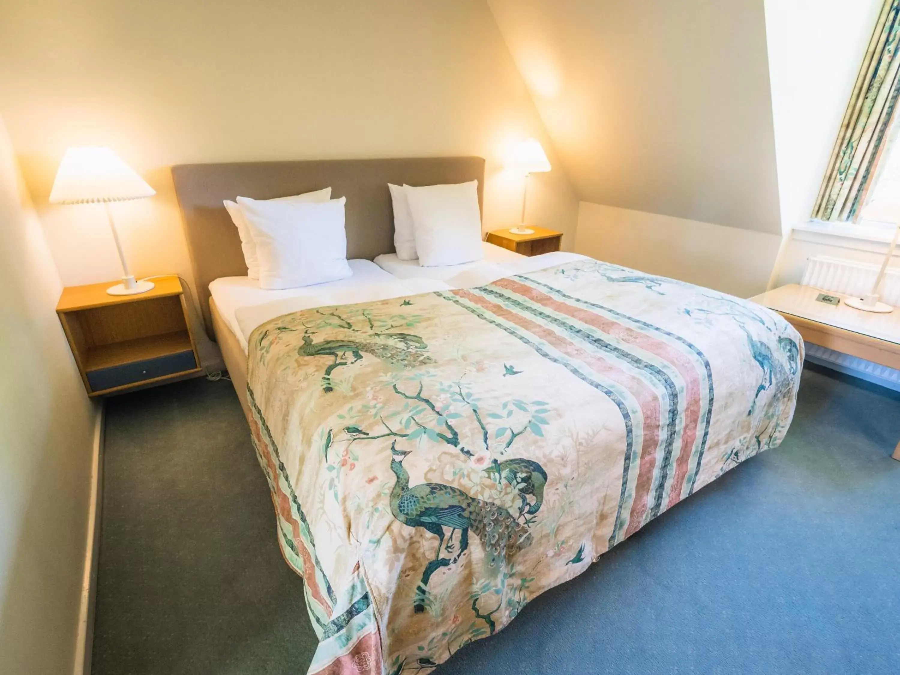 Bedroom, Bed in Hotel Knudsens Gaard