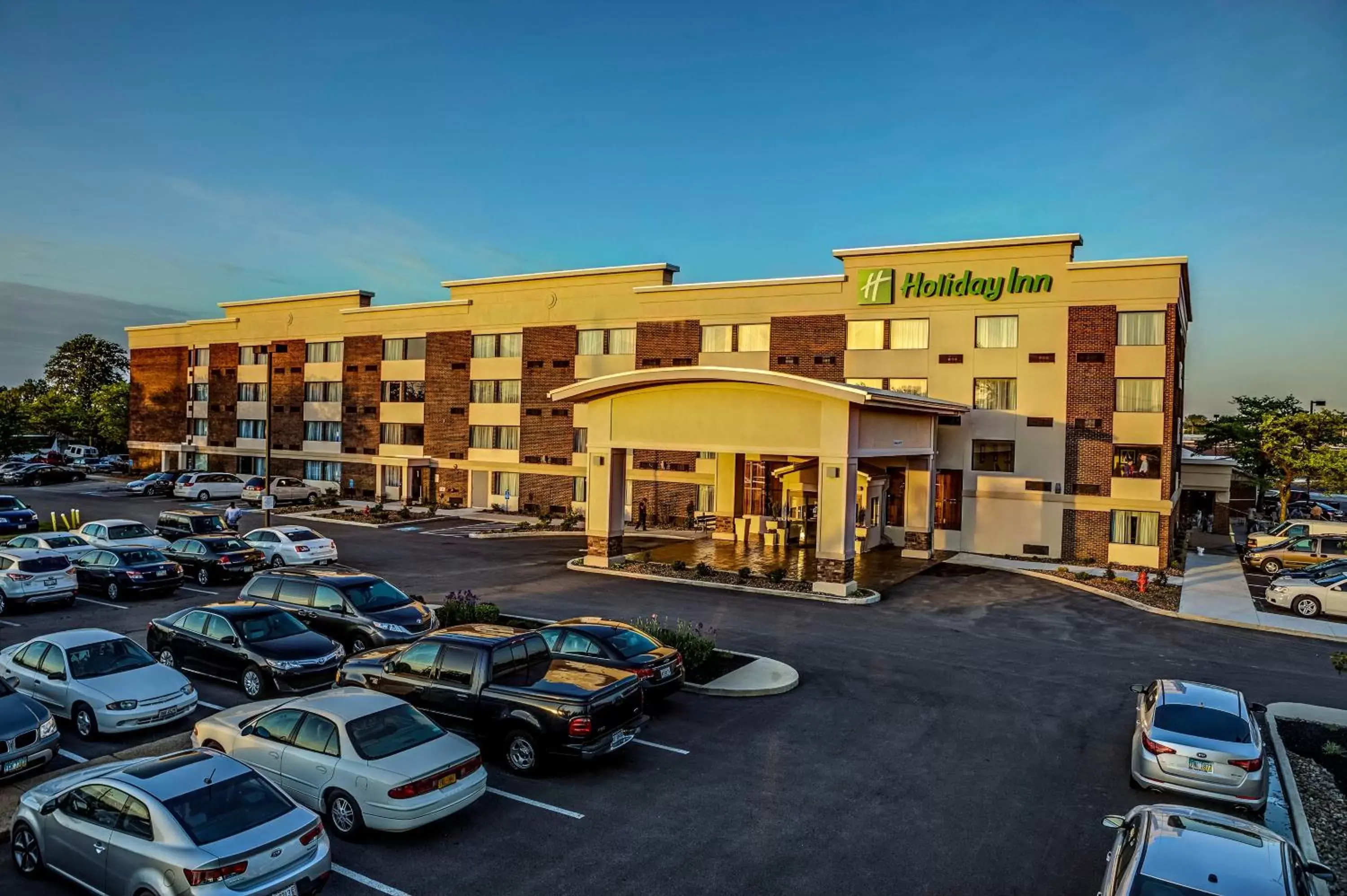 Property Building in Holiday Inn Cleveland Northeast - Mentor, an IHG Hotel