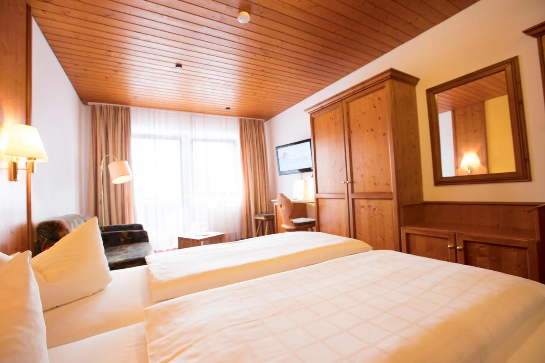 Photo of the whole room, Bed in Akzenthaus Alpenrose Nesselwang