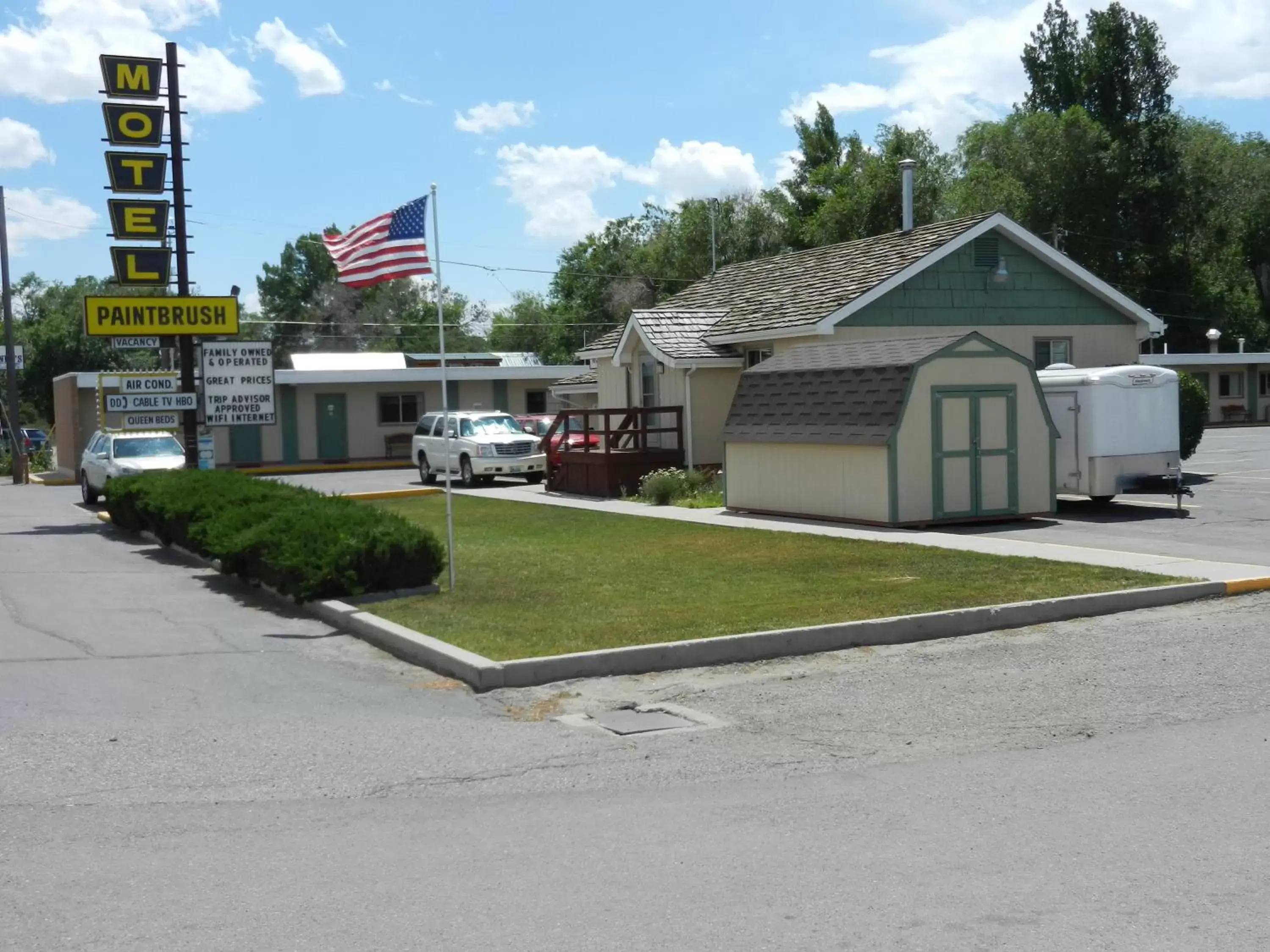 Property Building in Paintbrush Motel