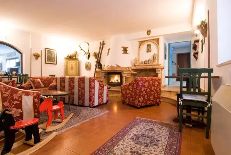 Living room, Seating Area in LH Albergo Il Paradiso