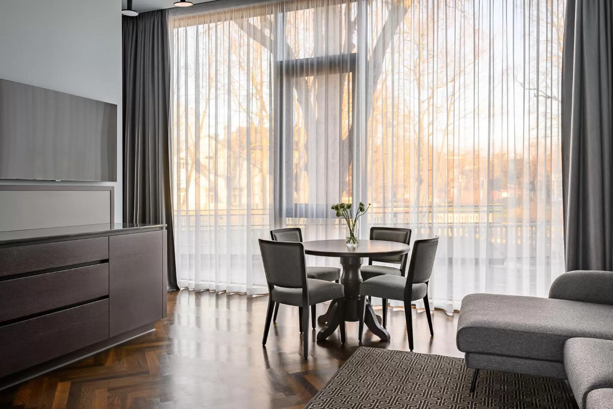 TV and multimedia, Dining Area in Roze Peldu Residence