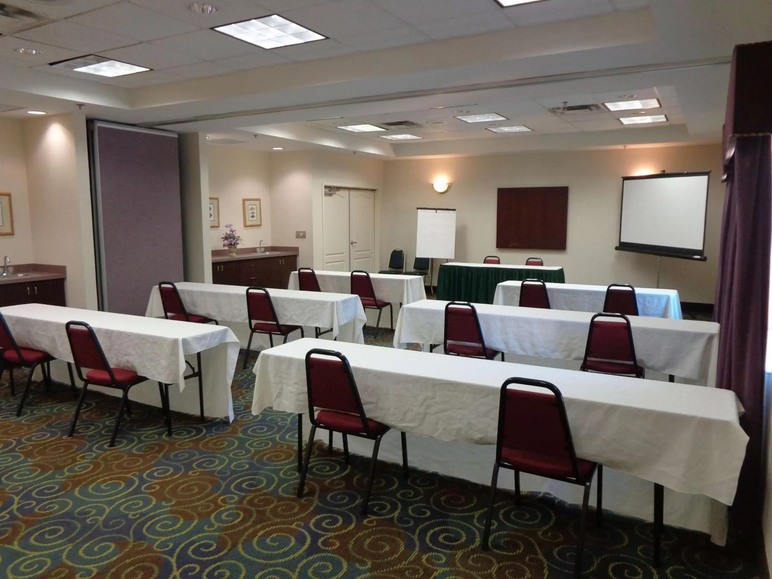 Meeting/conference room in SureStay Plus by Best Western Orlando Lake Buena Vista