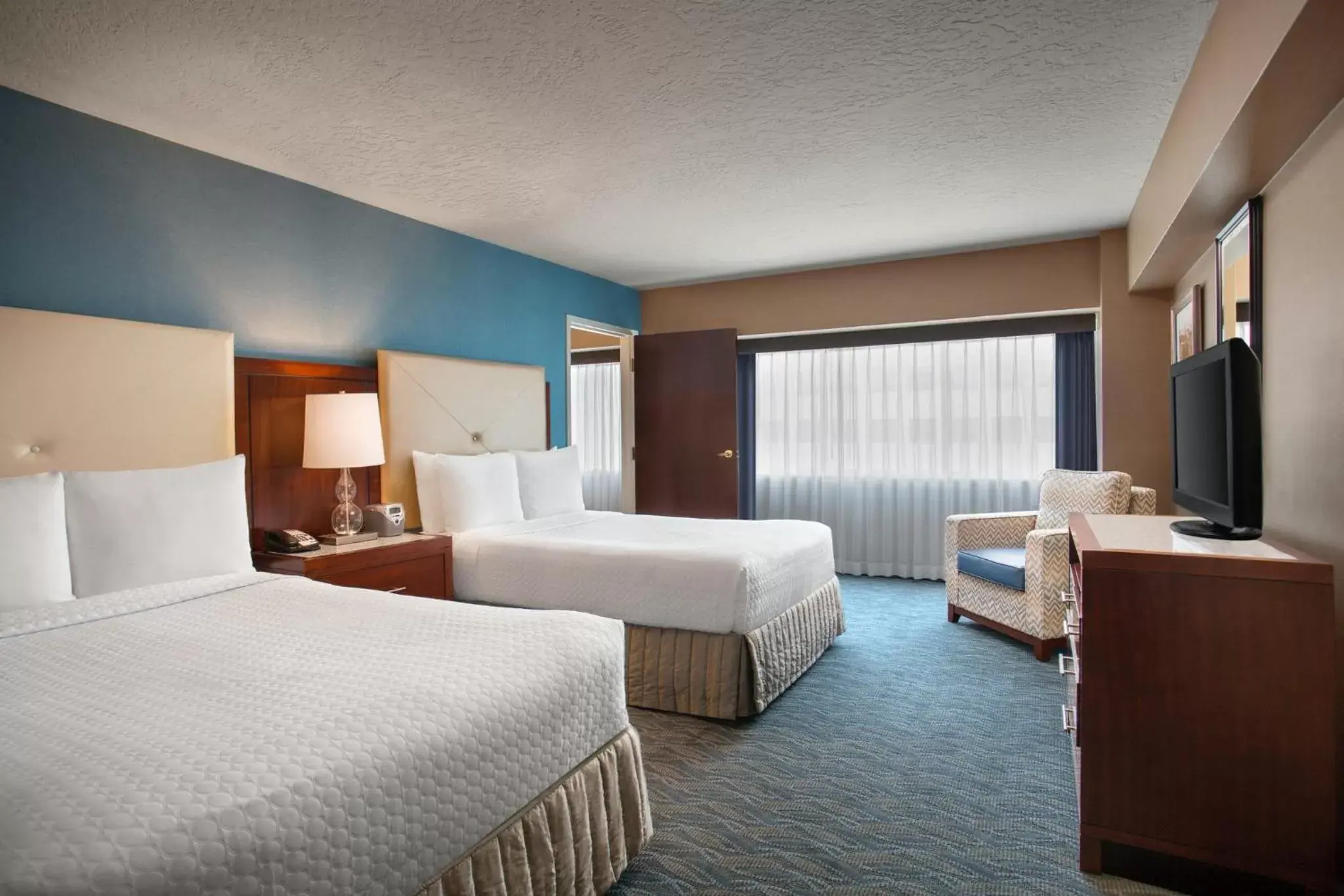 Photo of the whole room, Bed in Crowne Plaza Hotel Los Angeles Harbor, an IHG Hotel