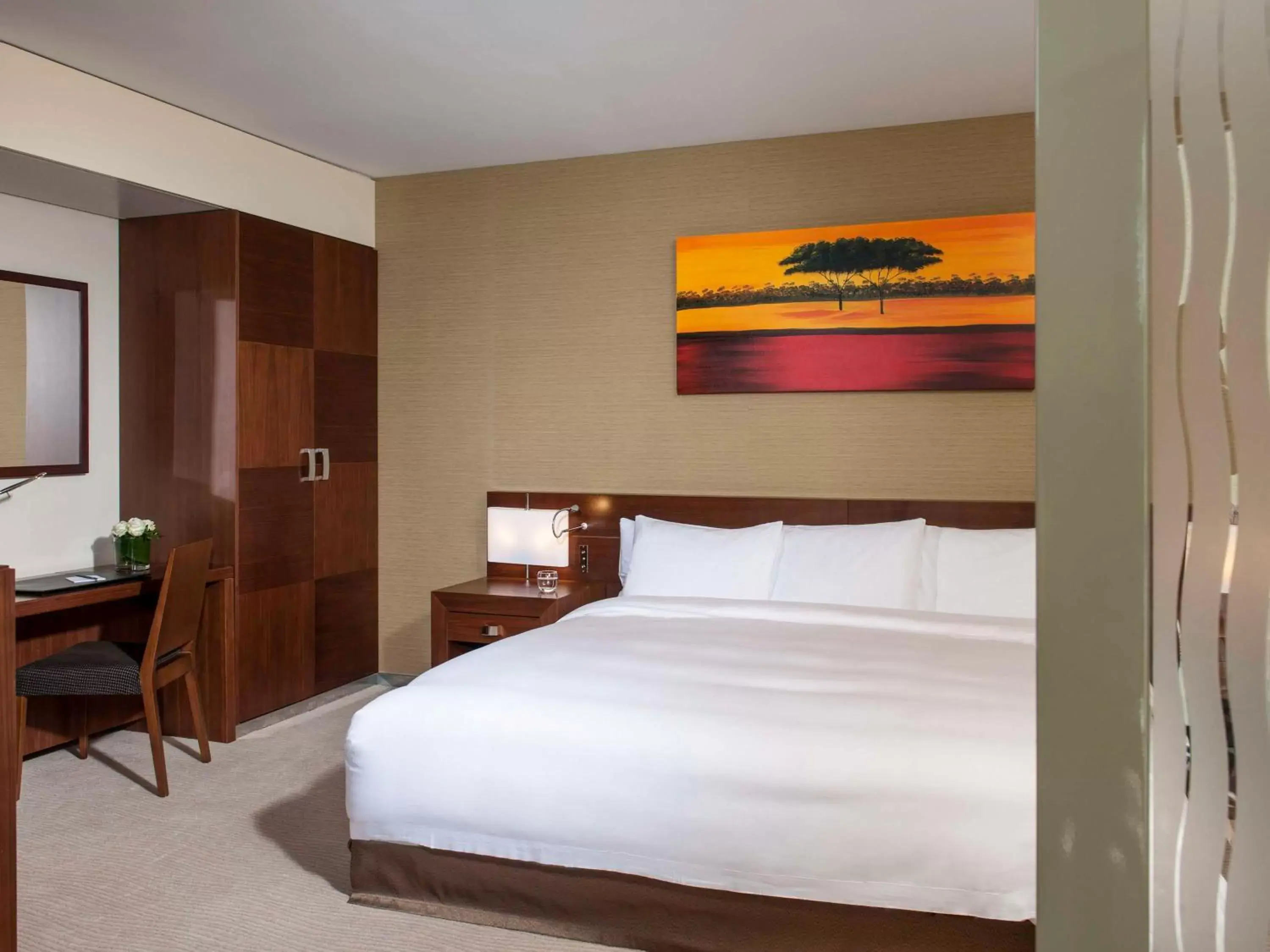 Bedroom, Bed in Fairmont Grand Hotel Geneva
