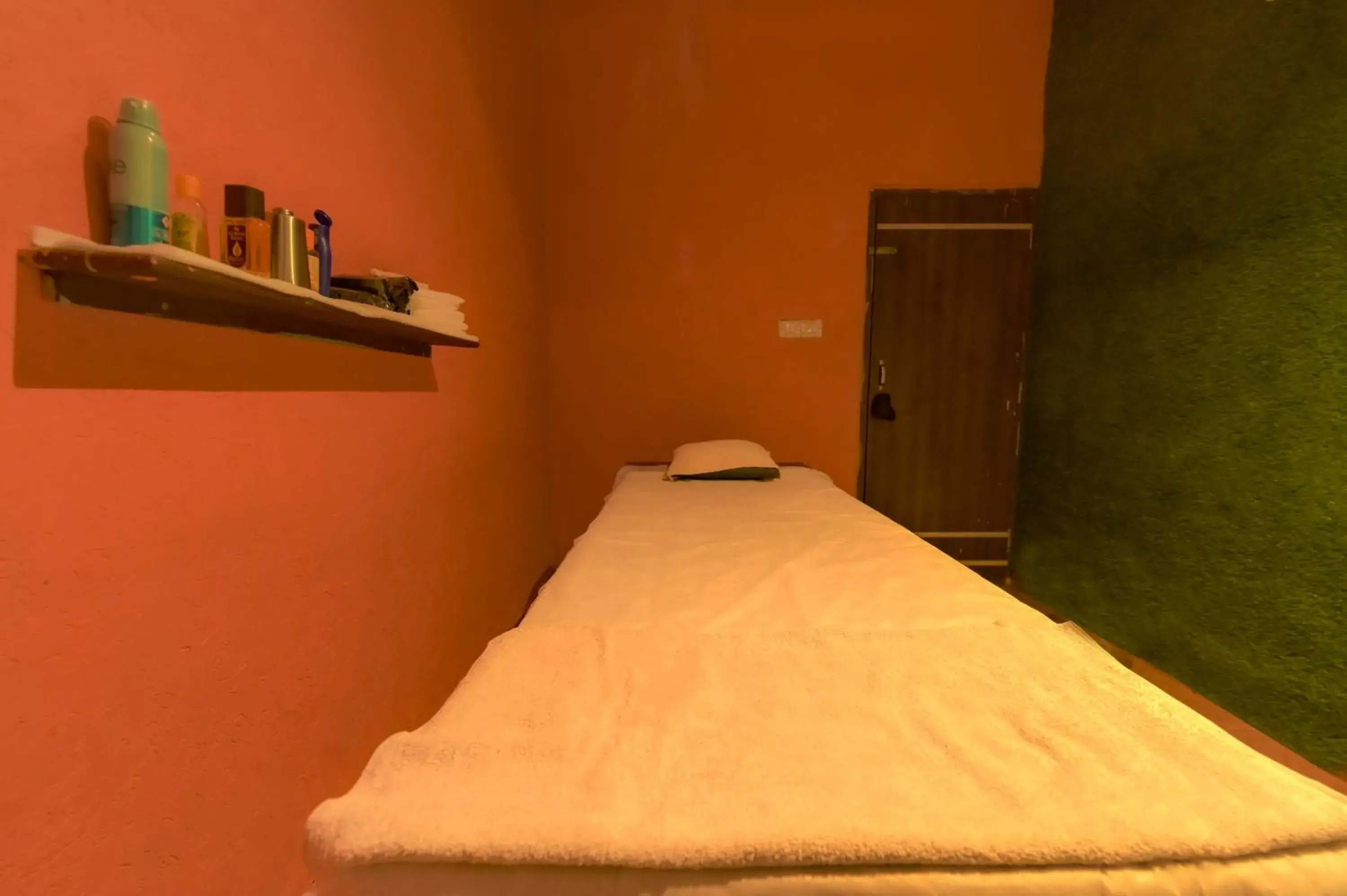 Spa and wellness centre/facilities in The Byke Grassfield Resort with Outdoor Pool, Shyam Nagar, Jaipur Spa and wellness centre/facilities in The Byke Grassfield Resort with Outdoor Pool, Shyam Nagar, Jaipur