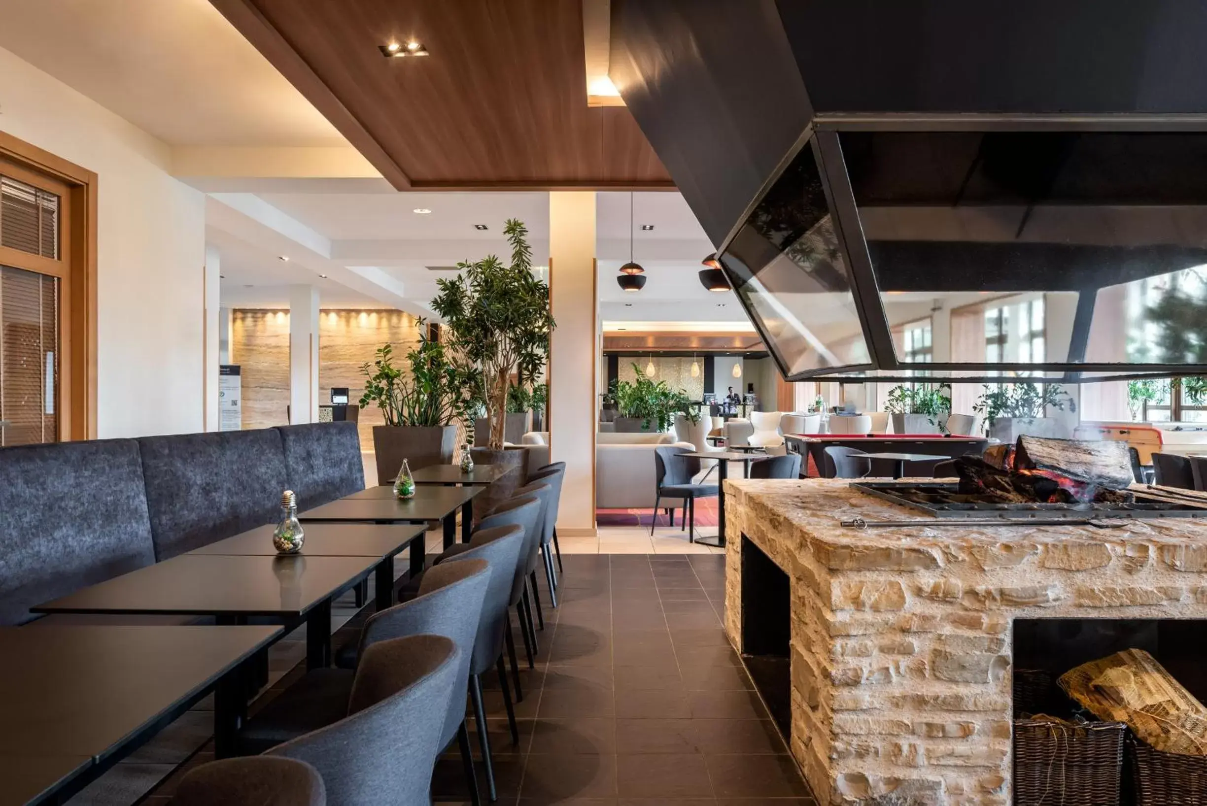 Lounge or bar, Restaurant/Places to Eat in Radisson Blu Hotel Paris, Marne-la-Vallée