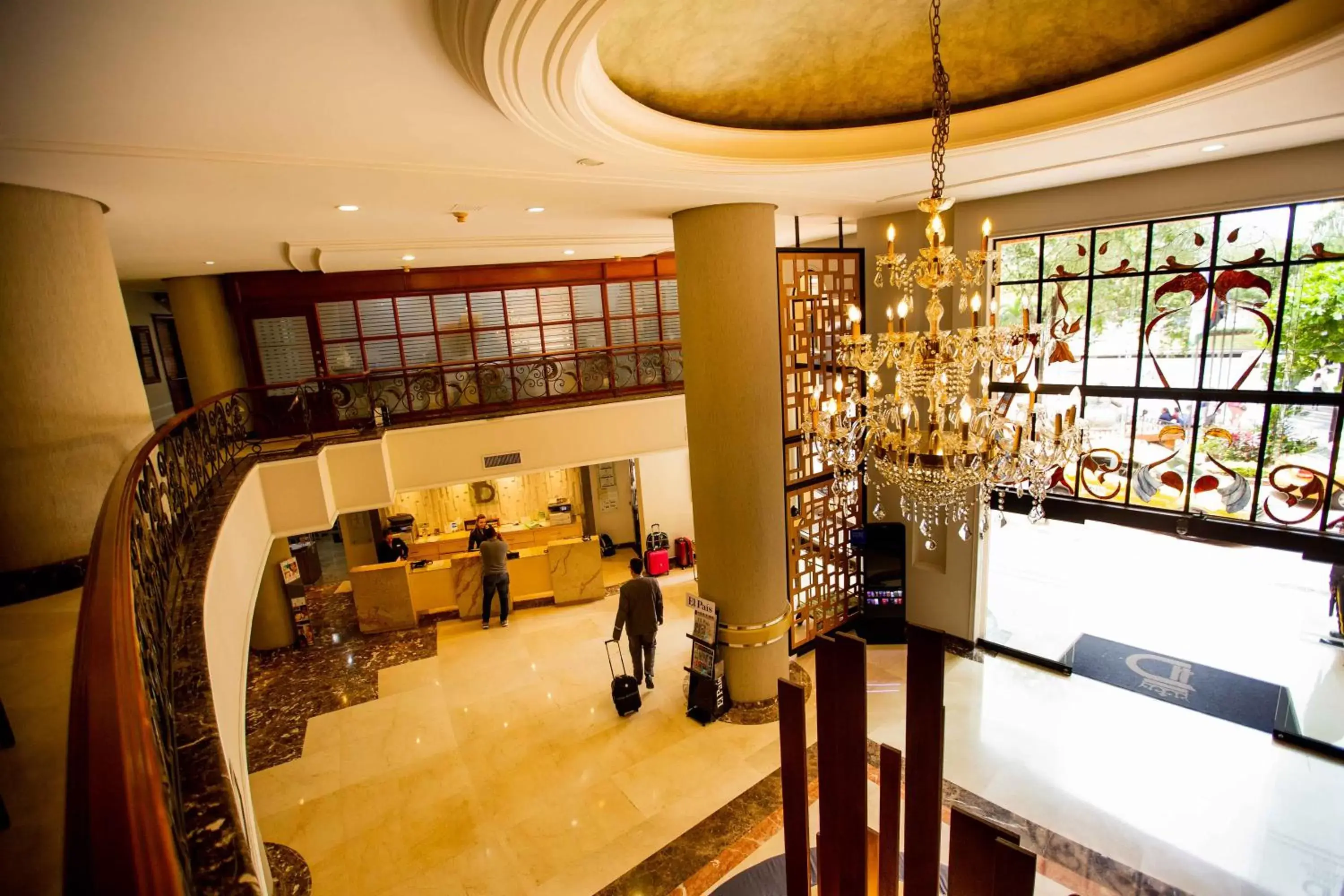 Lobby or reception in Hotel Dann Carlton Cali