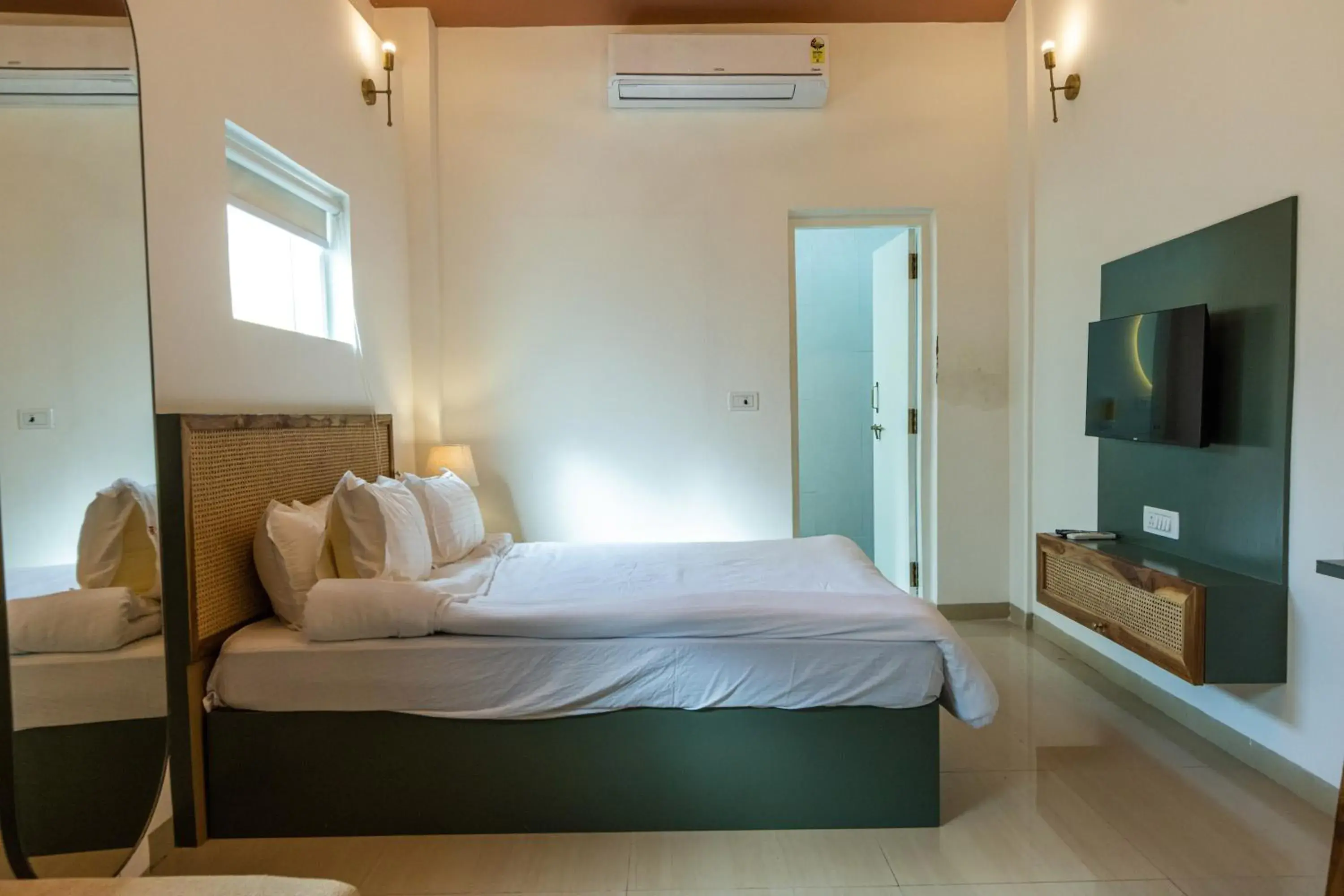 Bedroom, Bed in OCEANATURE ALIBAUG