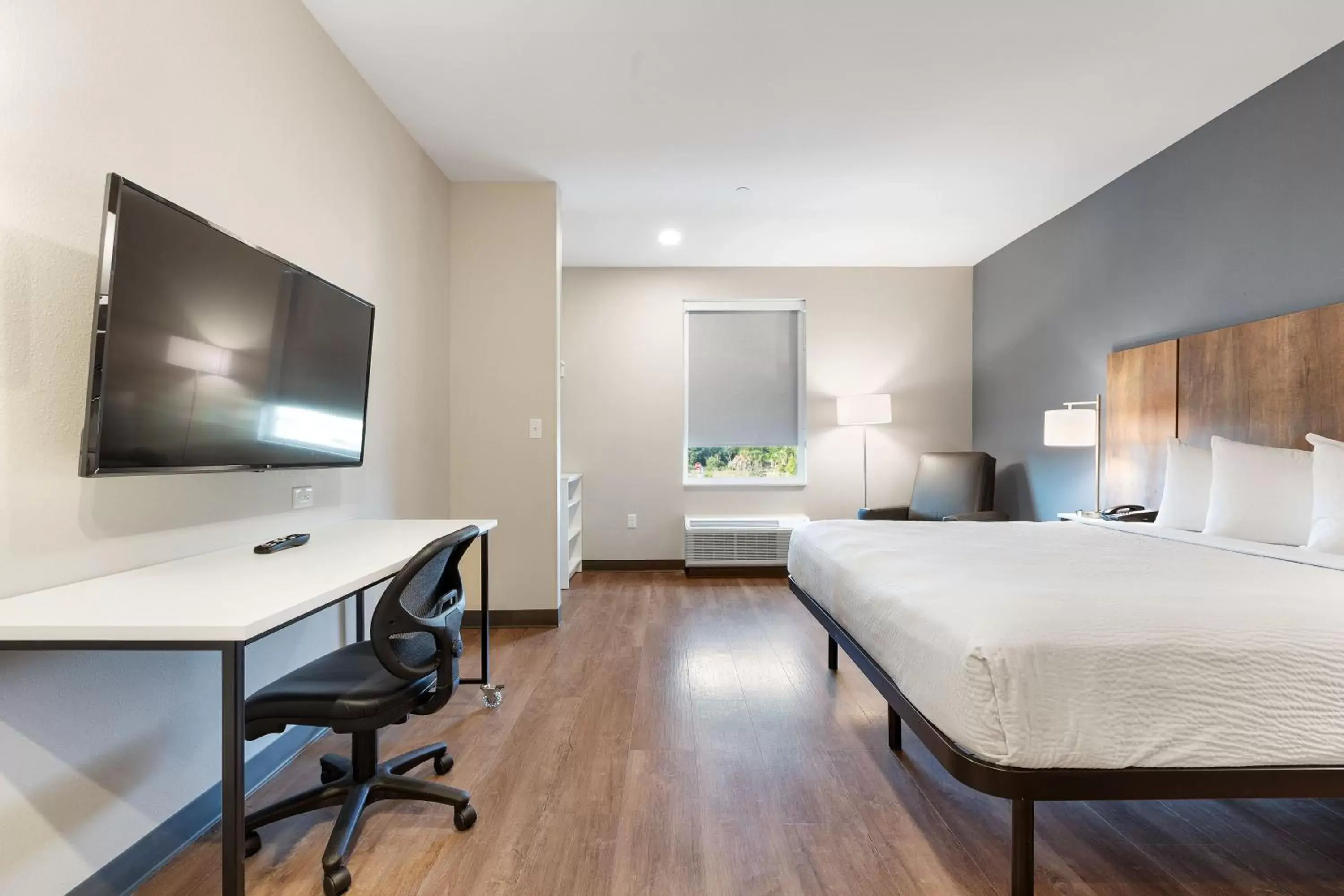 Bed in Extended Stay America Premier Suites - Melbourne - Palm Bay