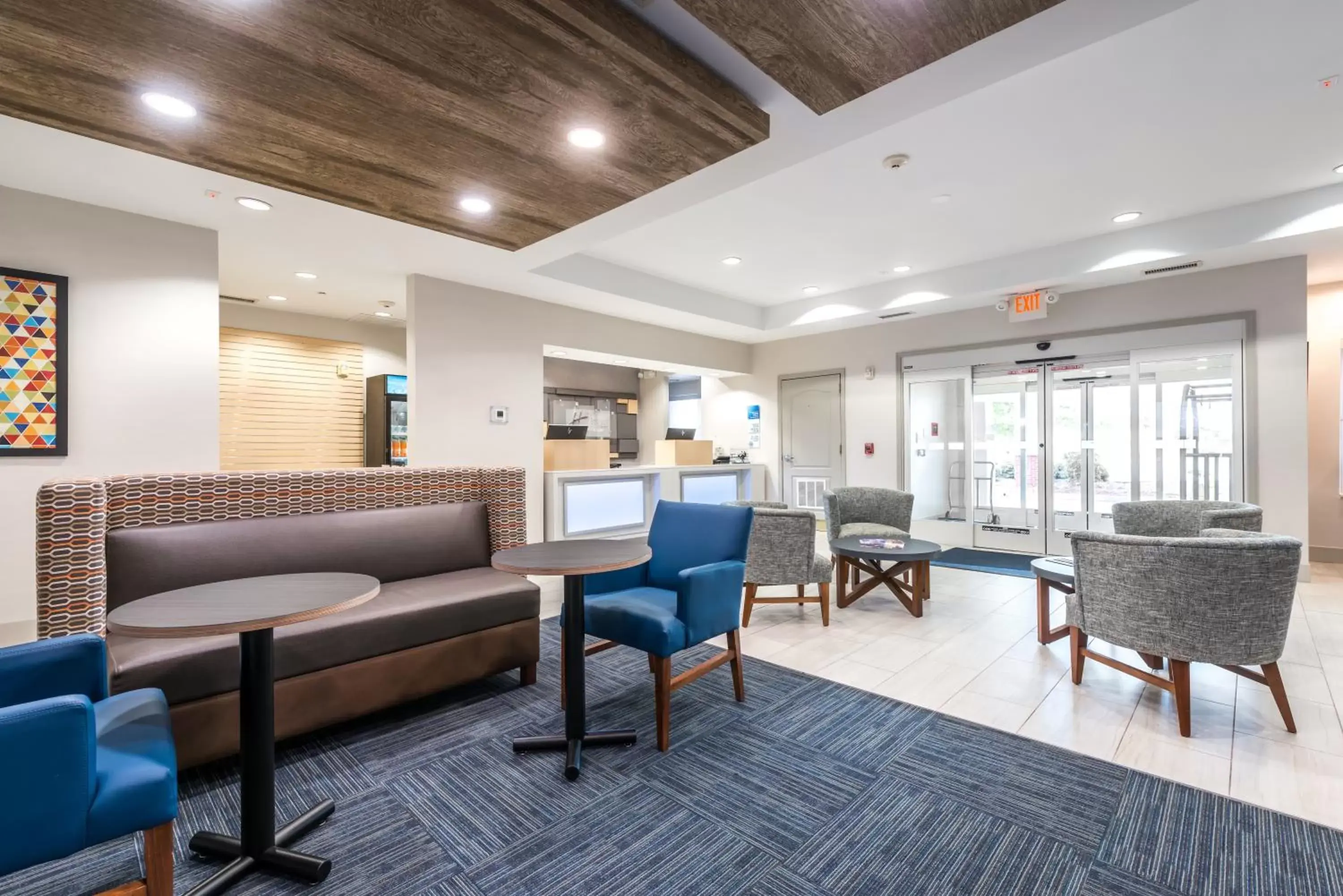 Property building, Seating Area in Holiday Inn Express Hotel & Suites Lagrange I-85, an IHG Hotel