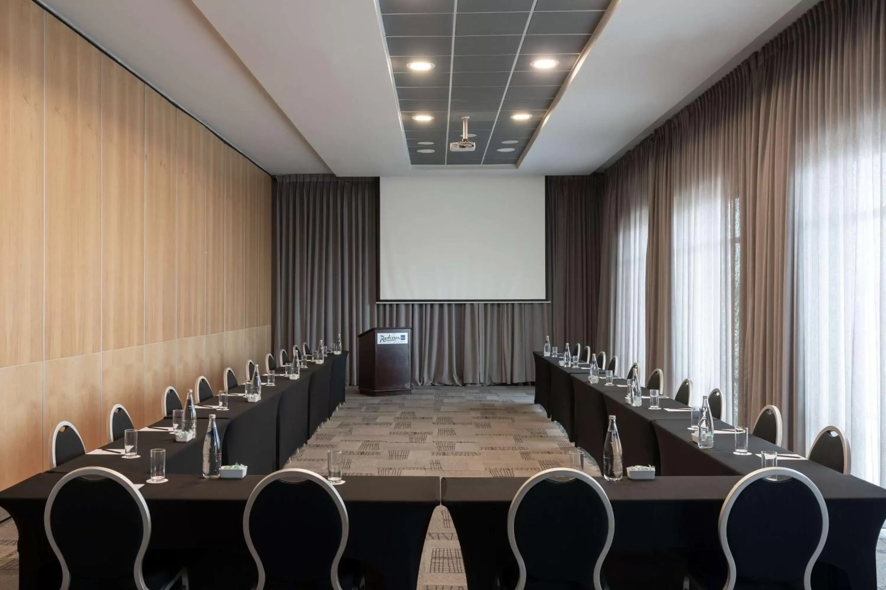 Meeting/conference room in Radisson Blu Hotel, Port Elizabeth