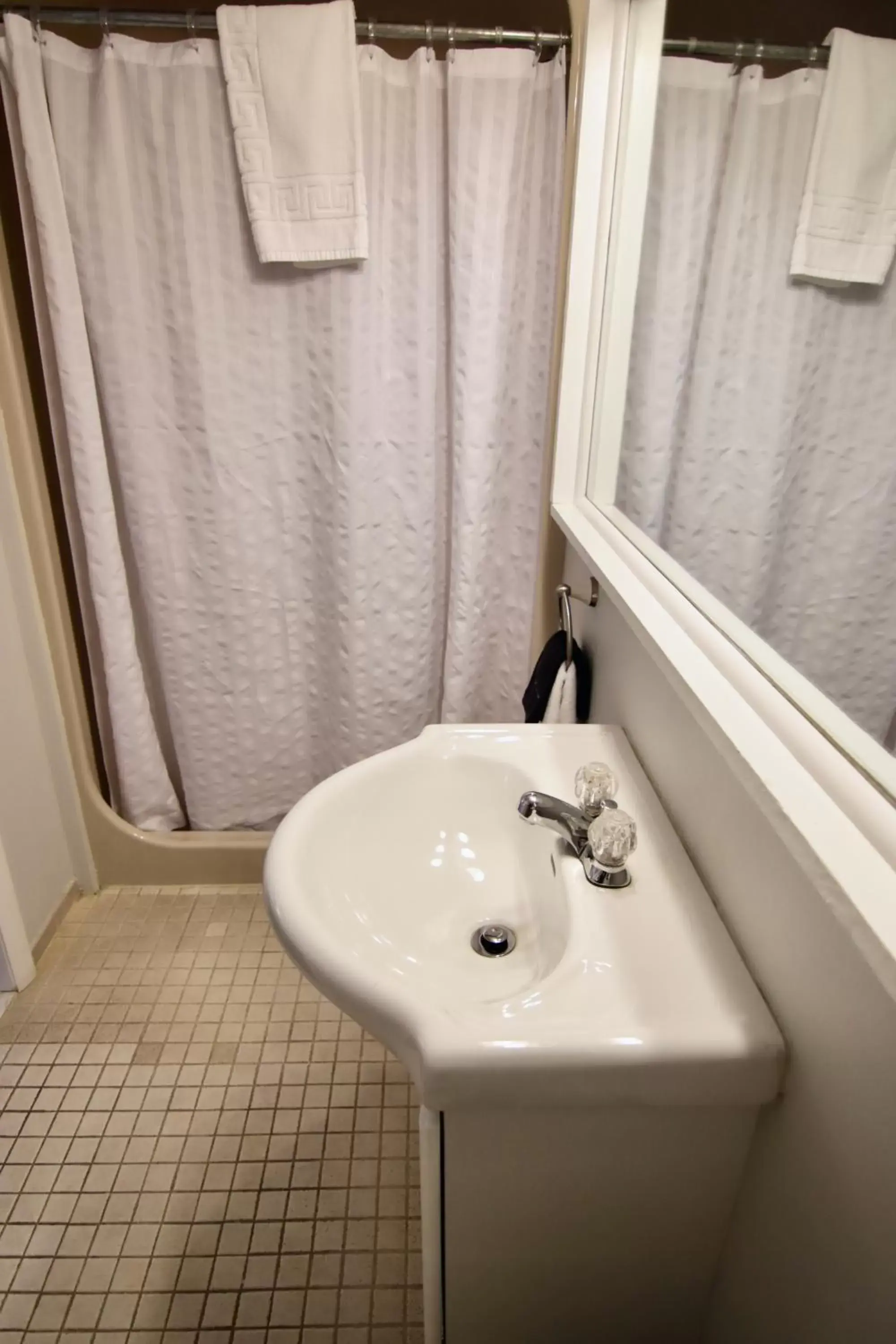 Bathroom in Hotel Frankfort & Restaurant