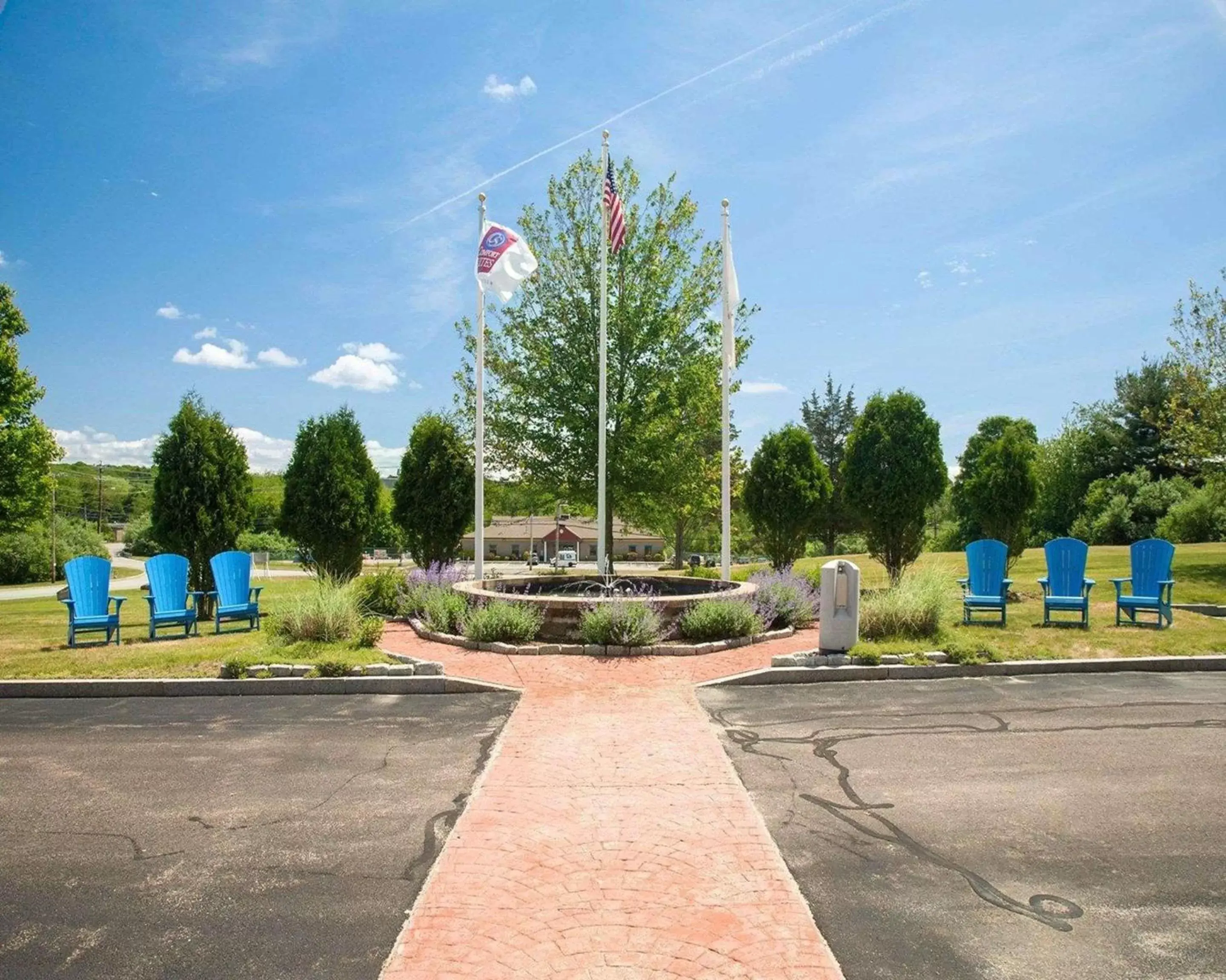 Property building in Comfort Suites West Warwick - Providence Property building in Comfort Suites West Warwick - Providence