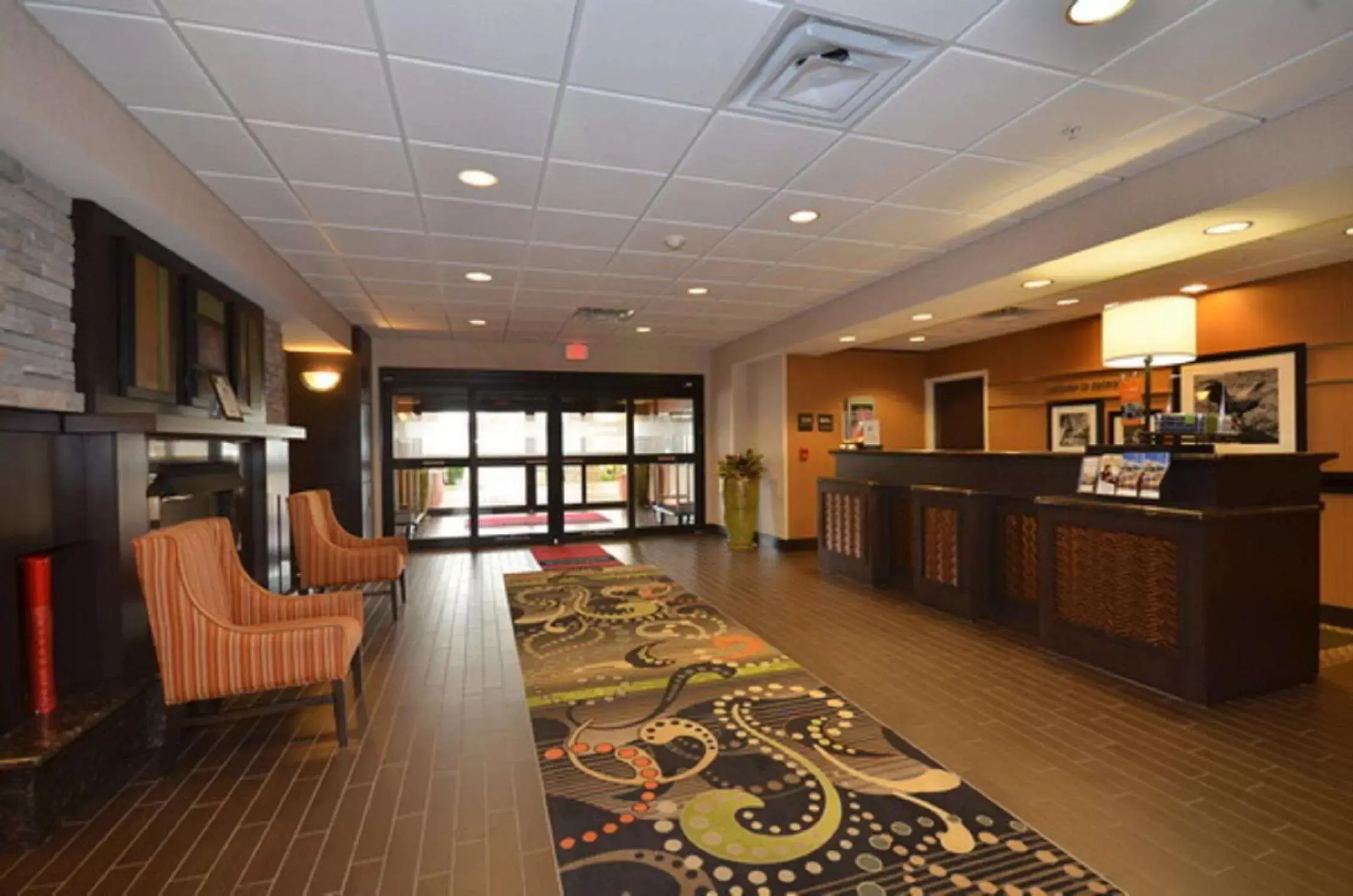 Lobby or reception in Hampton Inn and Suites Tulsa/Catoosa