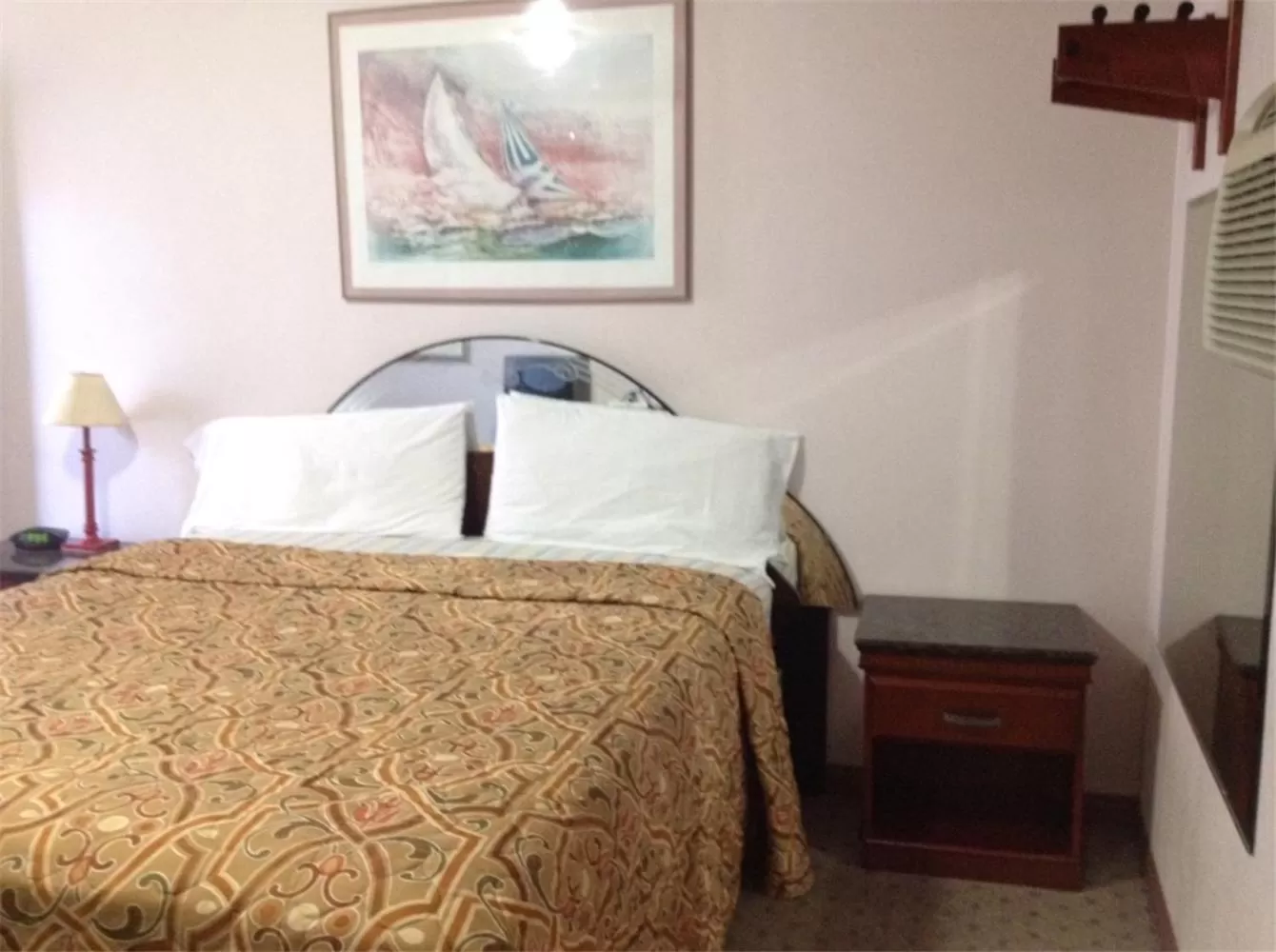 Bed in Walls Motel Long Beach