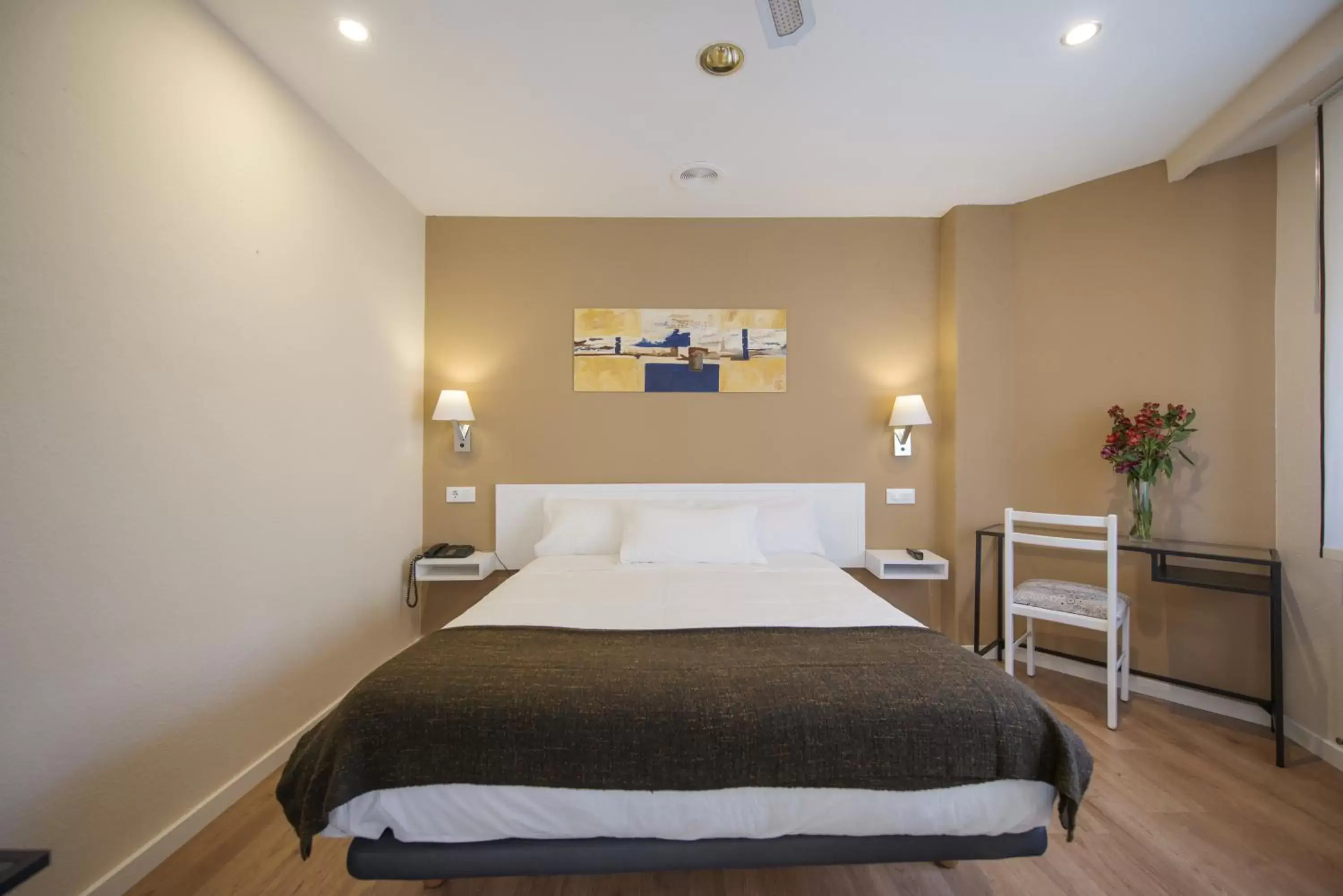 Bedroom, Bed in Hotel Miño