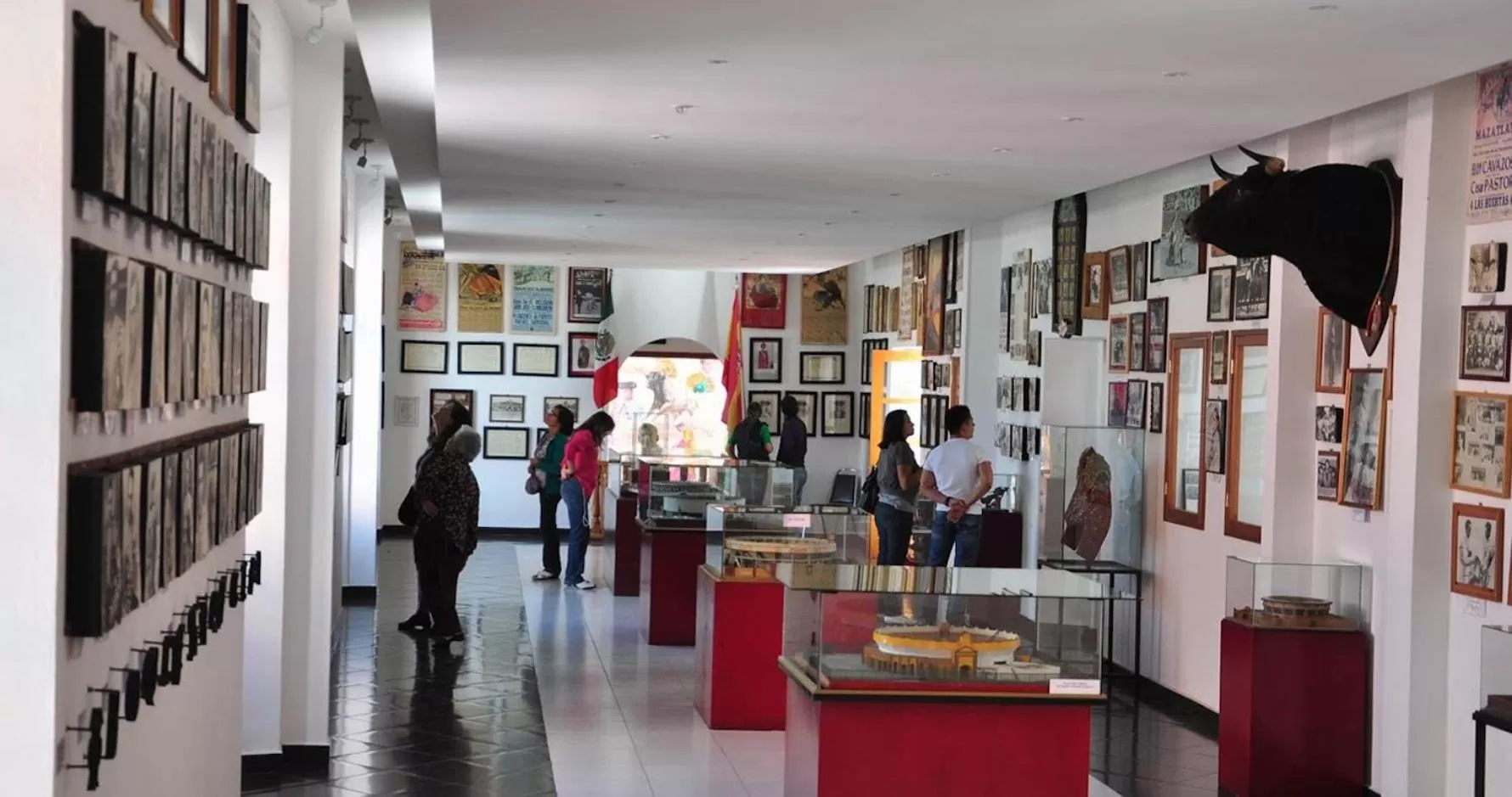 Activities in La Aurora Hotel Like Home