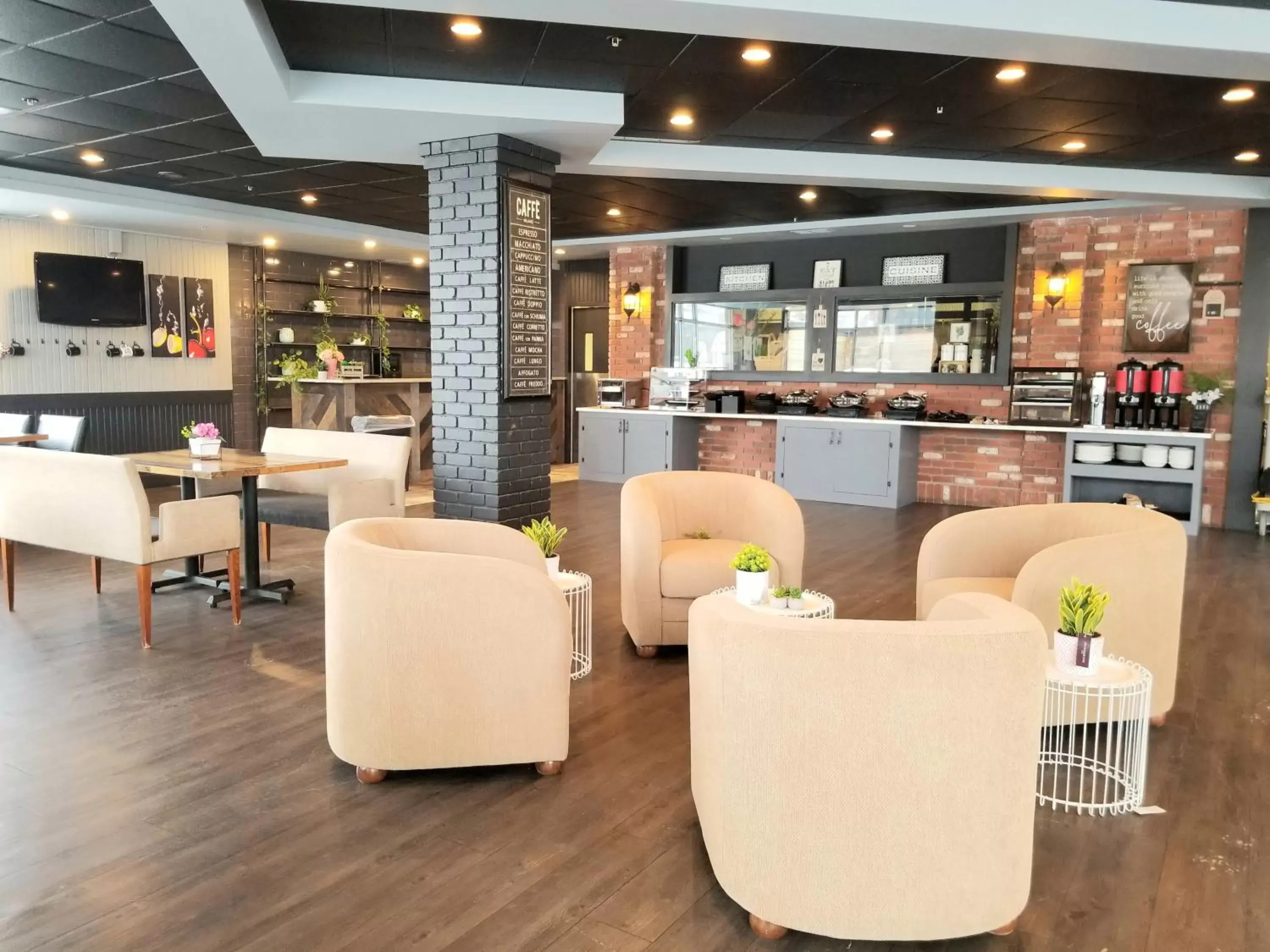 Lounge or bar, Lounge/Bar in Merit Hotel & Suites