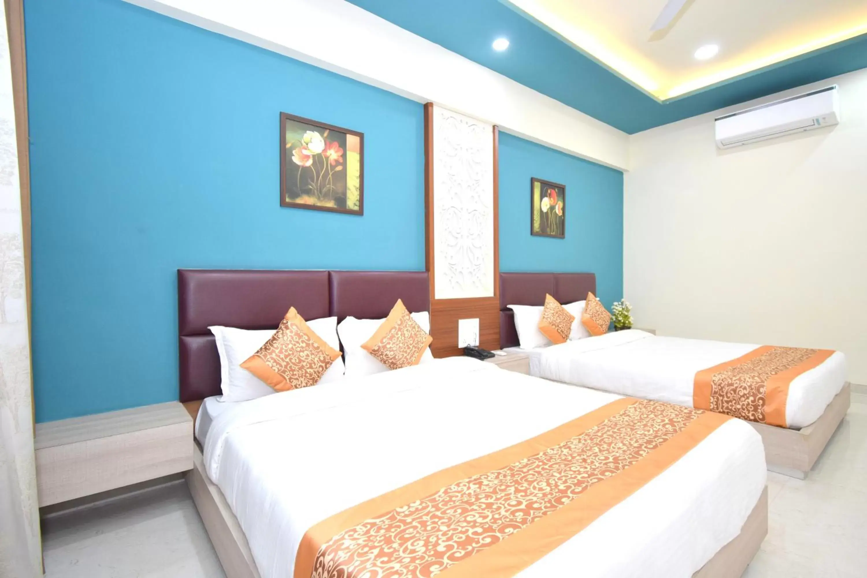 Bed in The Sky Imperial- Hotel Gopal Darshan Bed in The Sky Imperial- Hotel Gopal Darshan