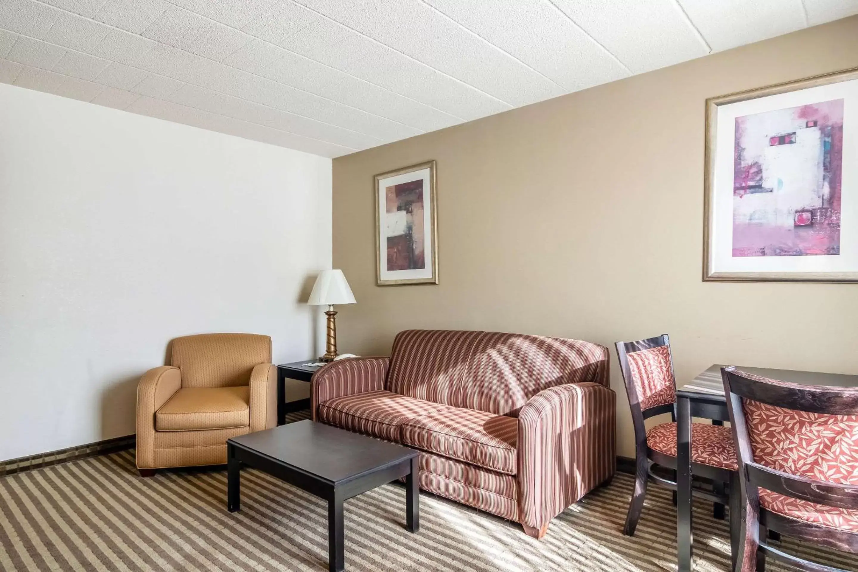 Photo of the whole room, Seating Area in Quality Inn & Suites Indiana, PA