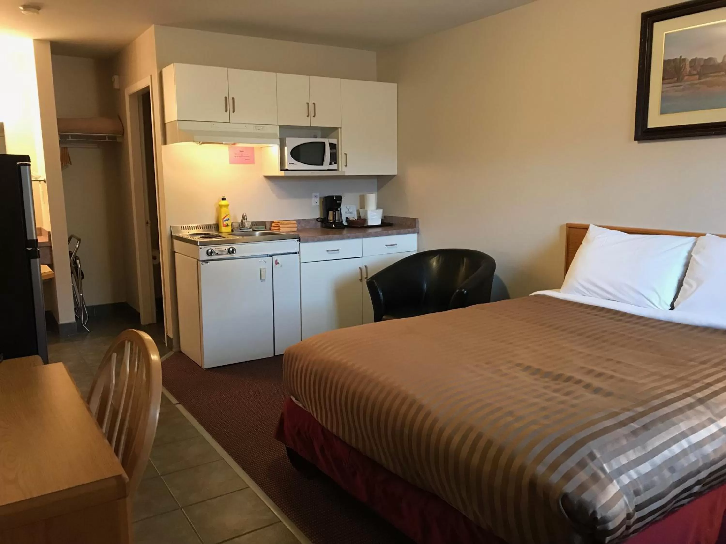 Bed in Cactus Tree Inn