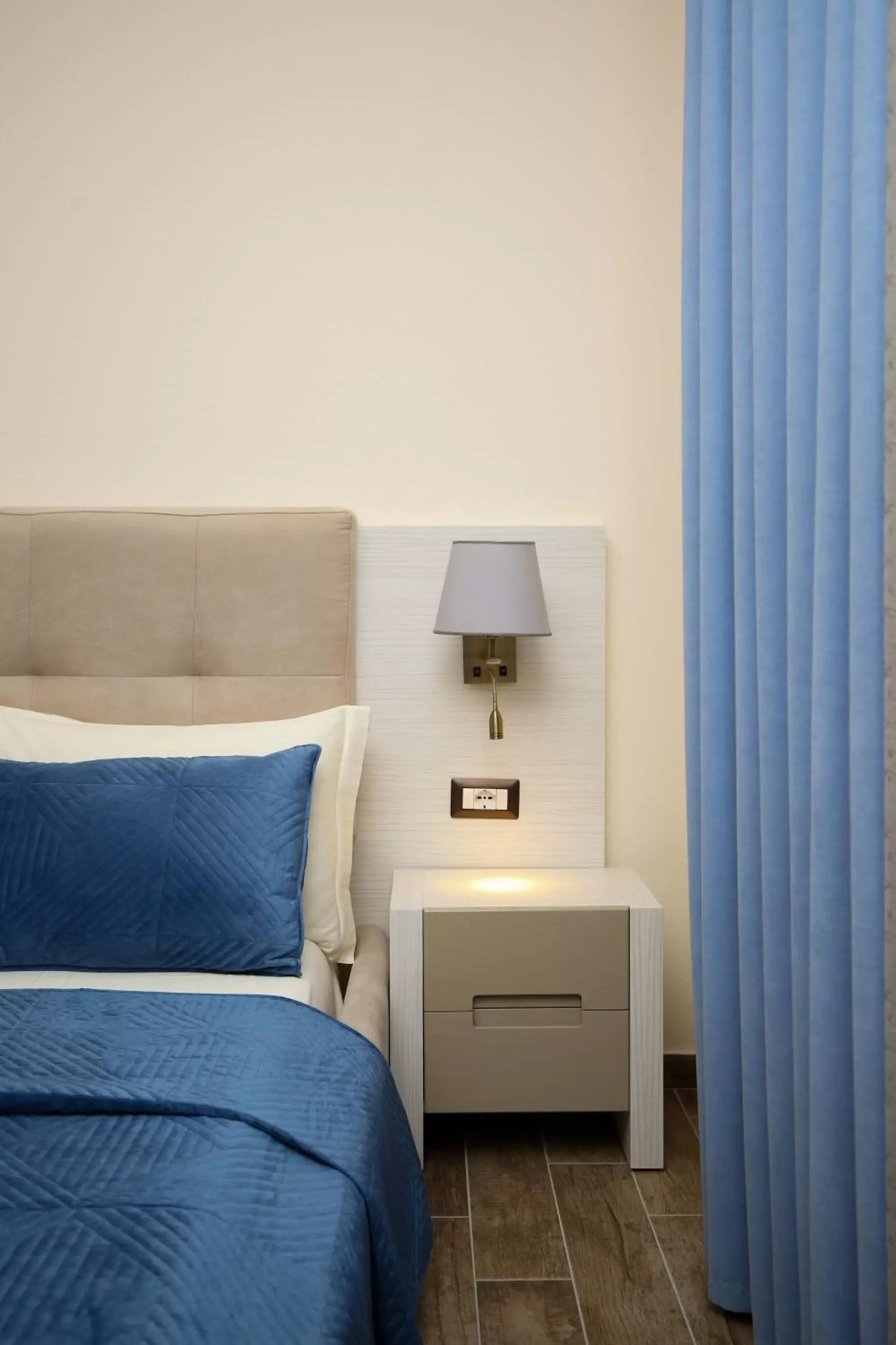 Standard Twin Room with Mountain View in Hotel Rolex Standard Twin Room with Mountain View in Hotel Rolex