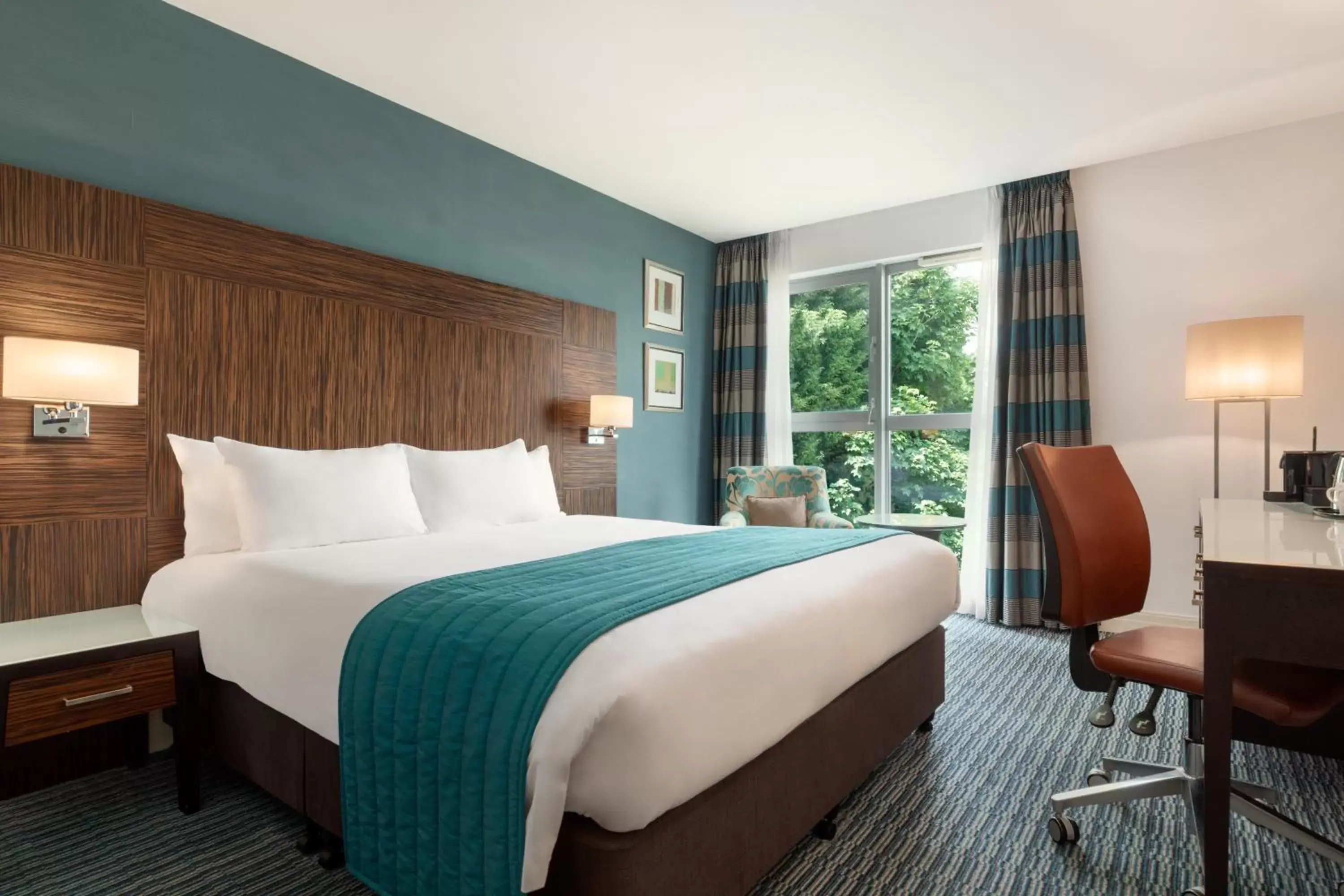 Bed in Holiday Inn Birmingham Airport - NEC, an IHG Hotel