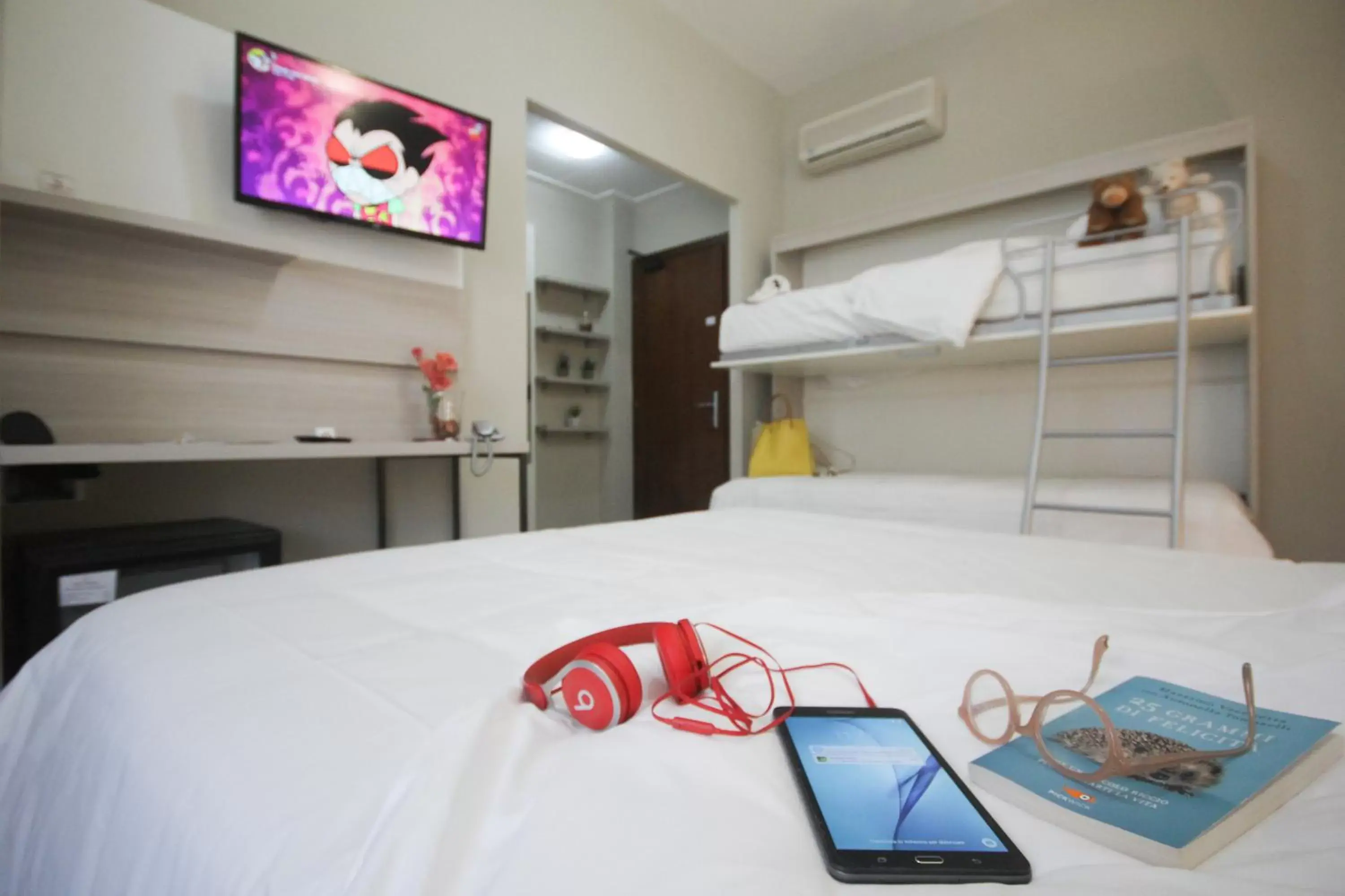 Photo of the whole room, Bunk Bed in Green Class Hotel Gran Torino